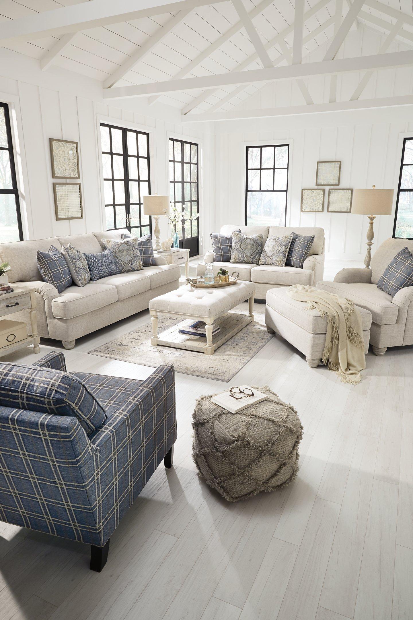 Traemore Oversized Chair - Luxury Home Furniture (MI)