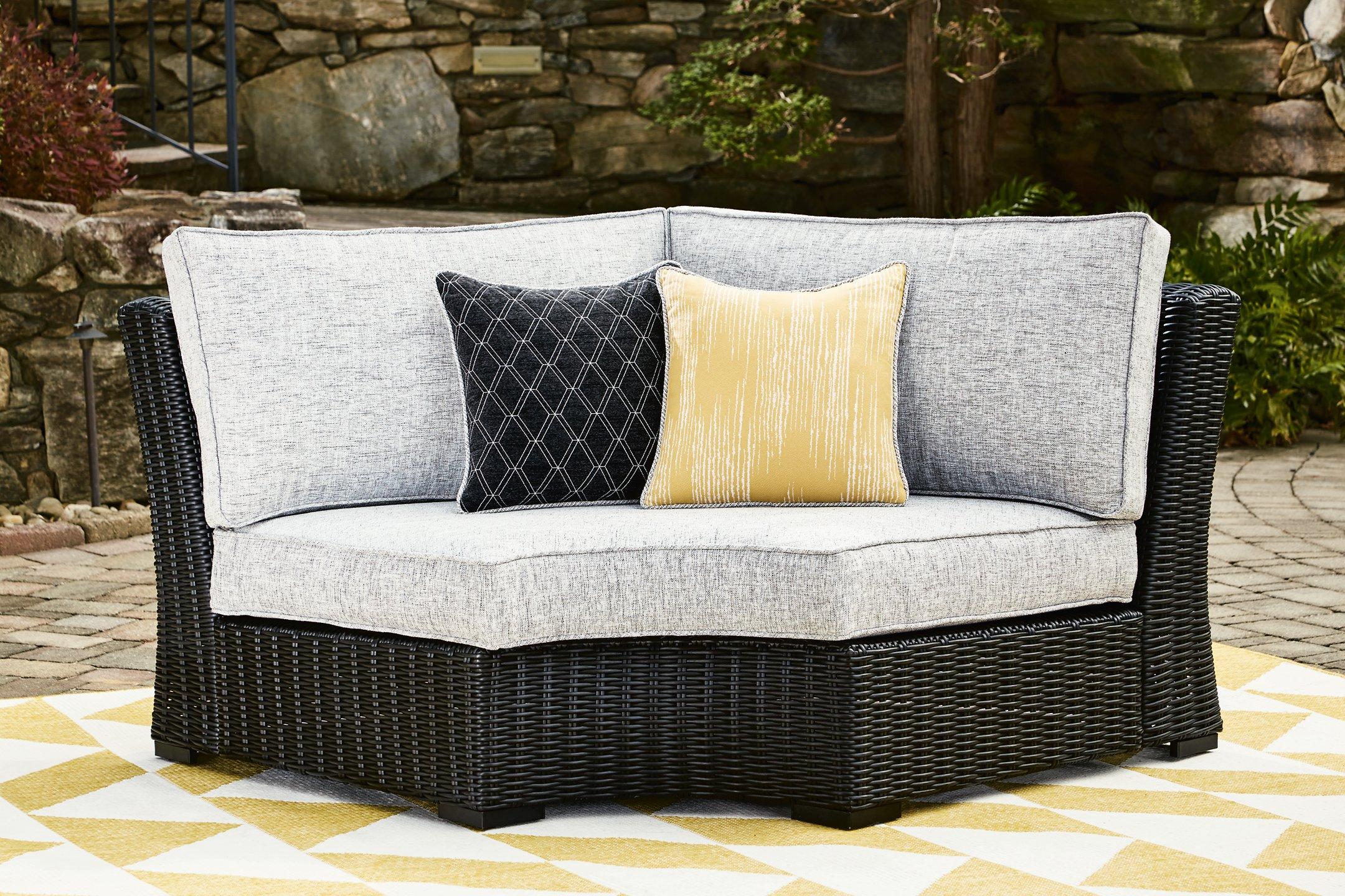 Beachcroft Outdoor Sectional - Luxury Home Furniture (MI)