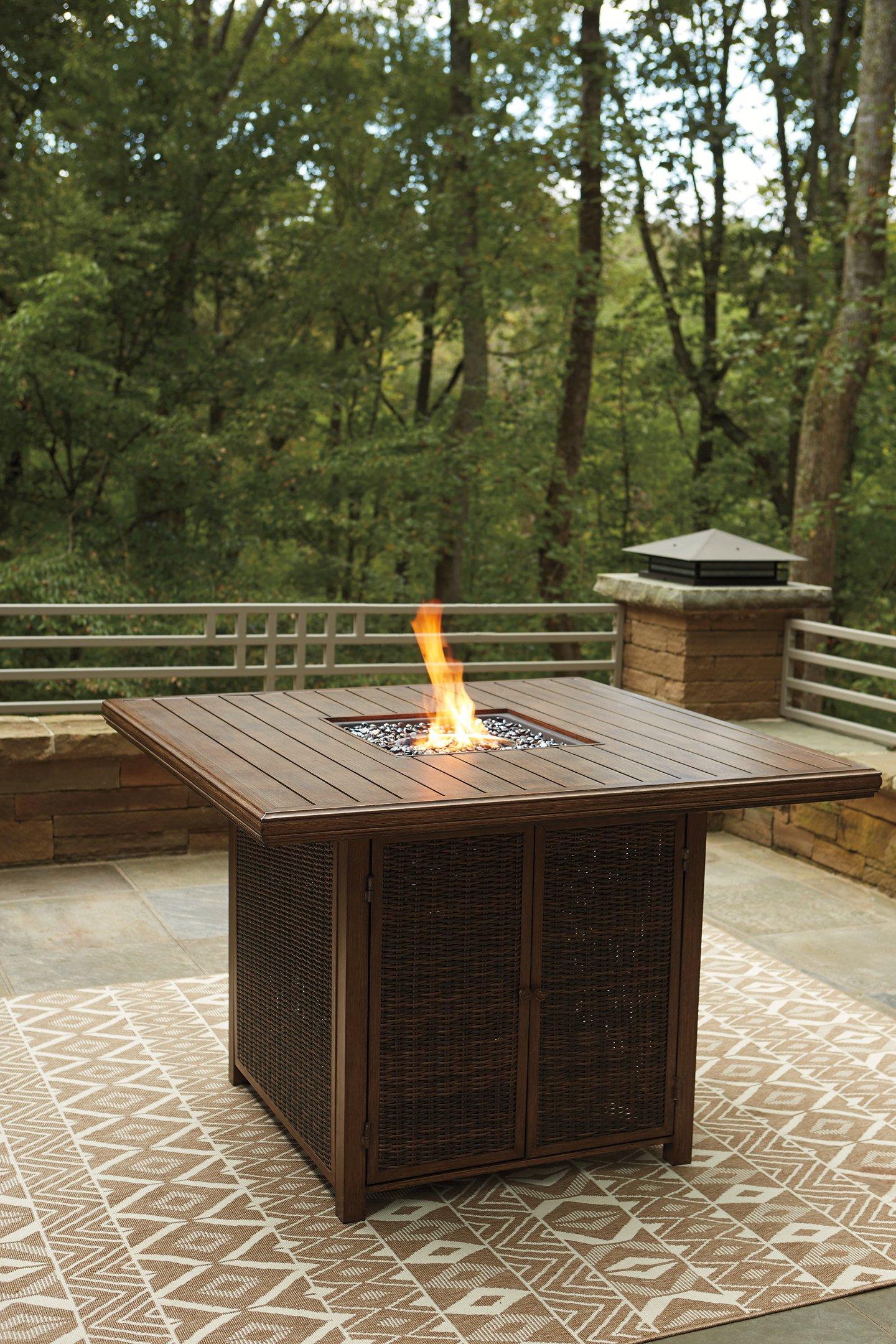 Paradise Trail Outdoor Counter Height Dining Table with 4 Barstools - Luxury Home Furniture (MI)