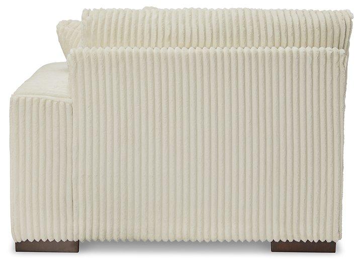 Lindyn Sectional - Luxury Home Furniture (MI)