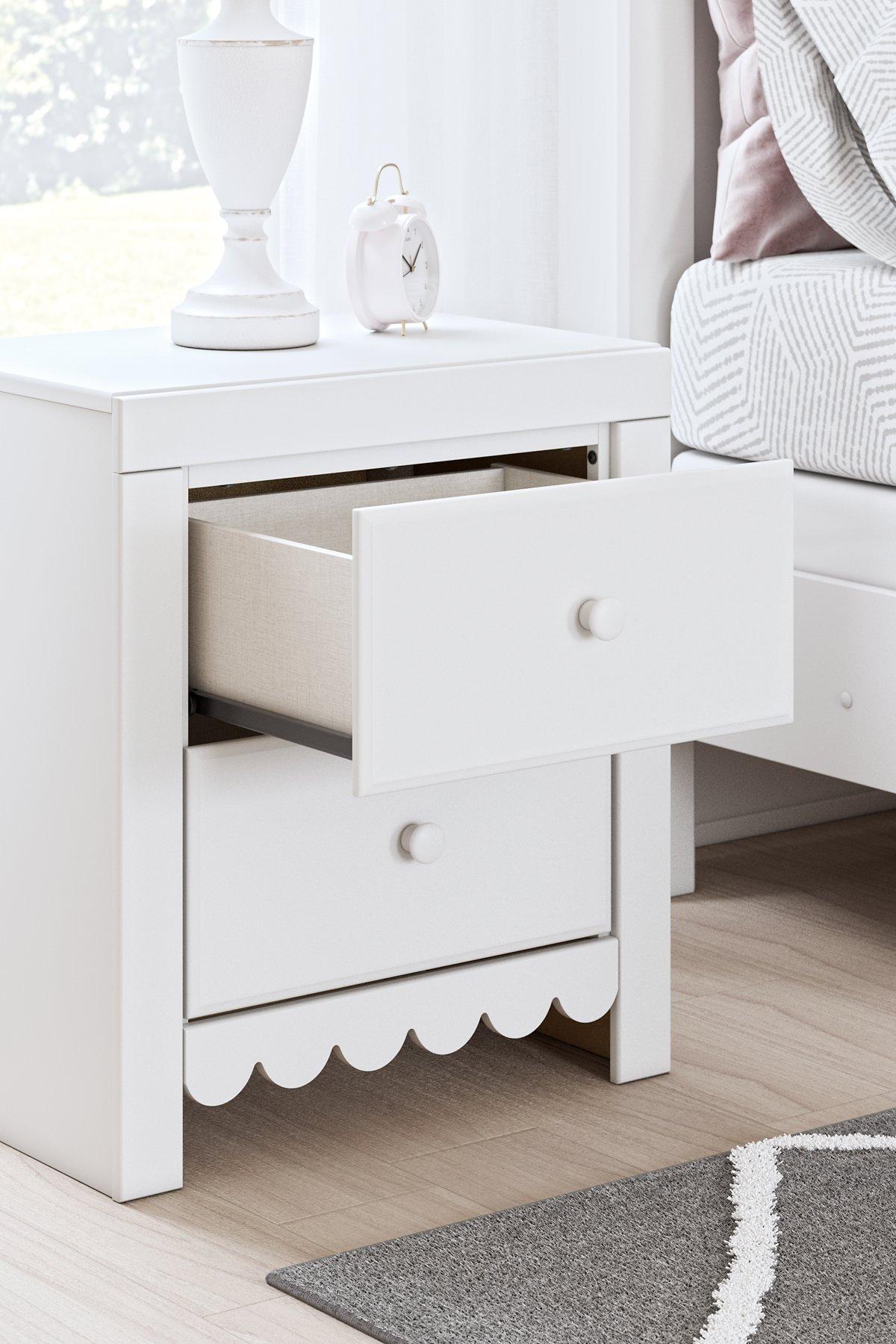 Mollviney Nightstand - Luxury Home Furniture (MI)