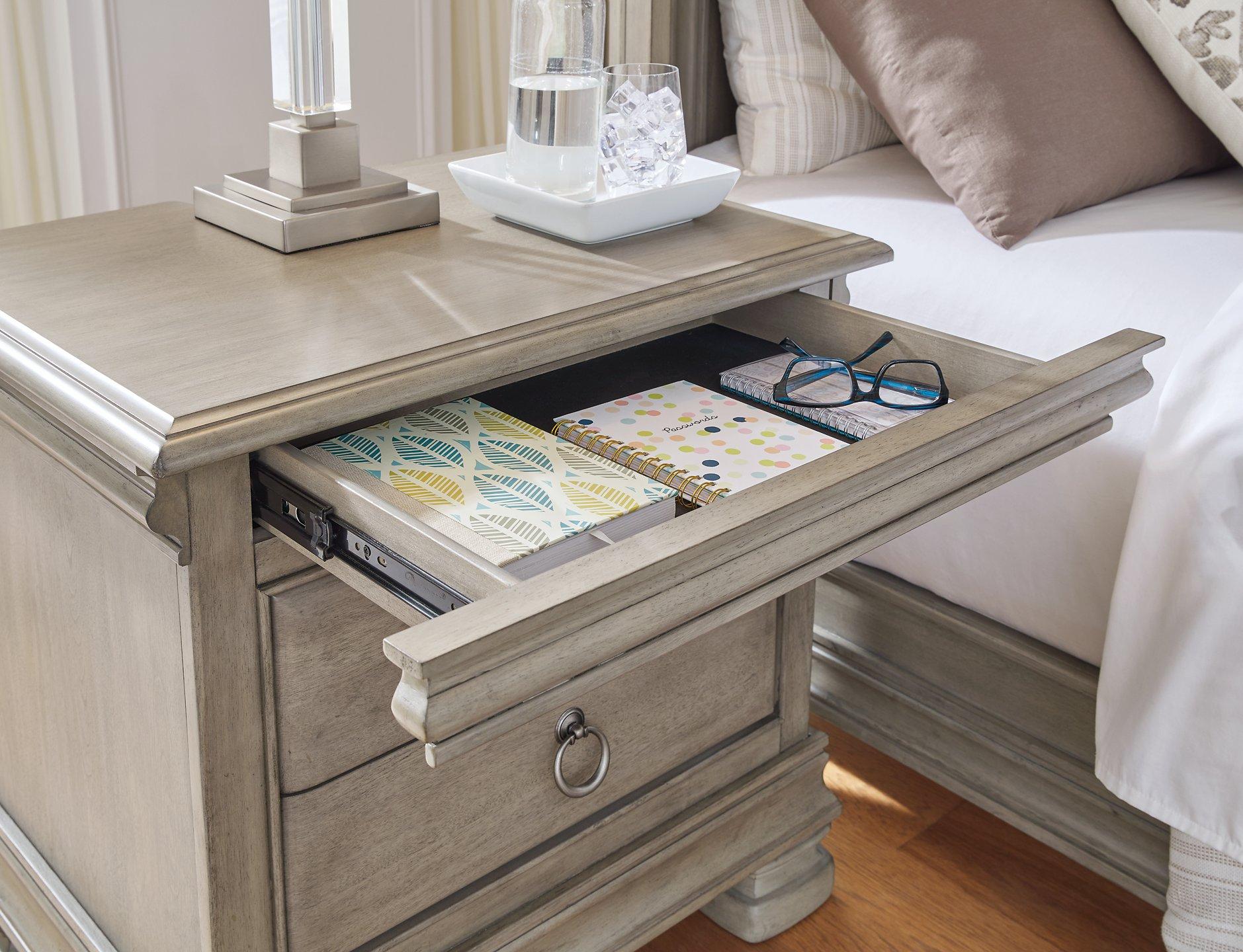 Lexorne Nightstand - Luxury Home Furniture (MI)