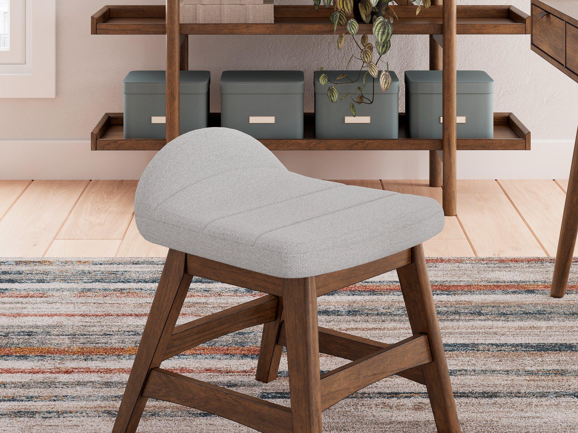 Lyncott Home Office Set - Luxury Home Furniture (MI)