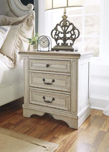 Realyn Nightstand - Luxury Home Furniture (MI)