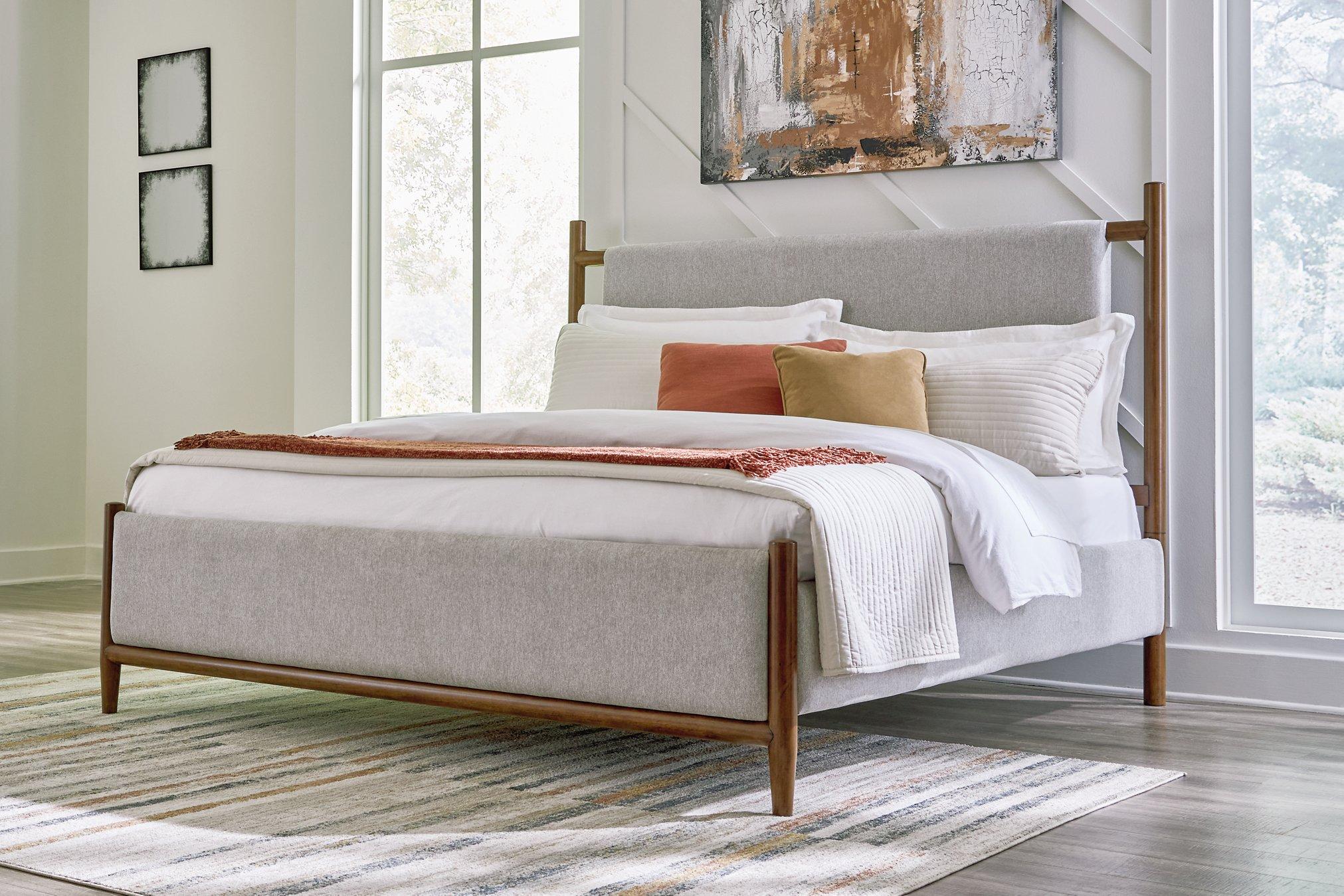 Lyncott Upholstered Bed - Luxury Home Furniture (MI)