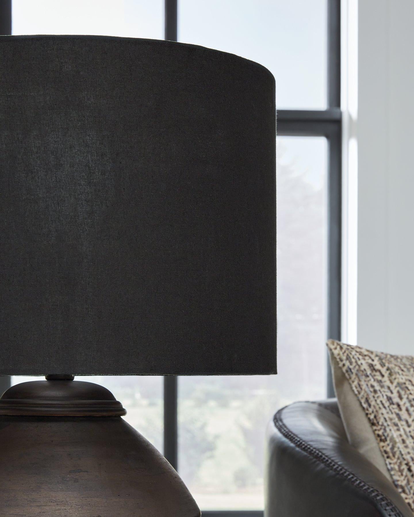 Naareman Table Lamp - Luxury Home Furniture (MI)