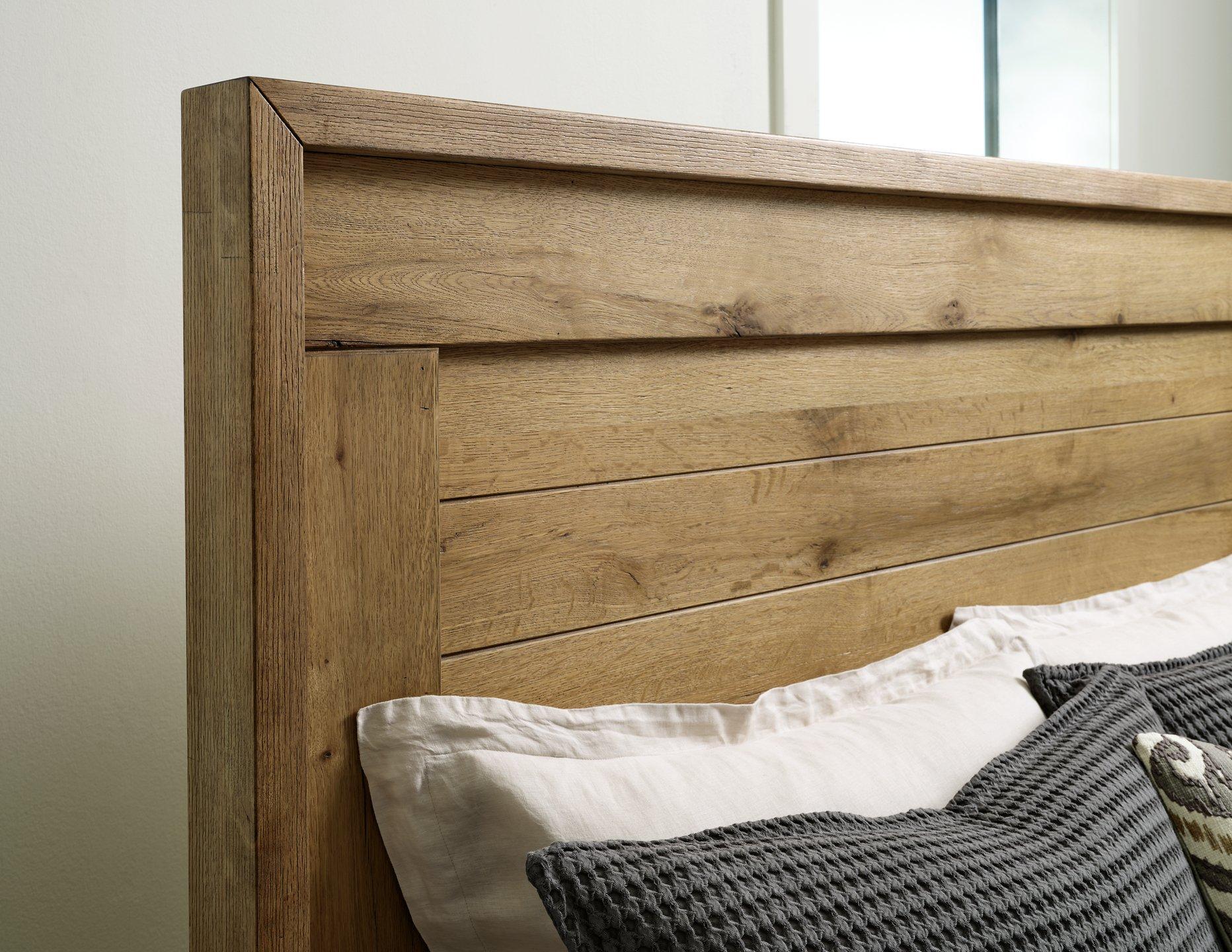 Galliden Bed - Luxury Home Furniture (MI)