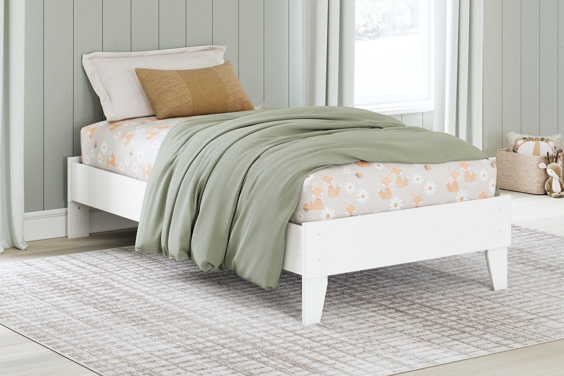 Hallityn Bed - Luxury Home Furniture (MI)