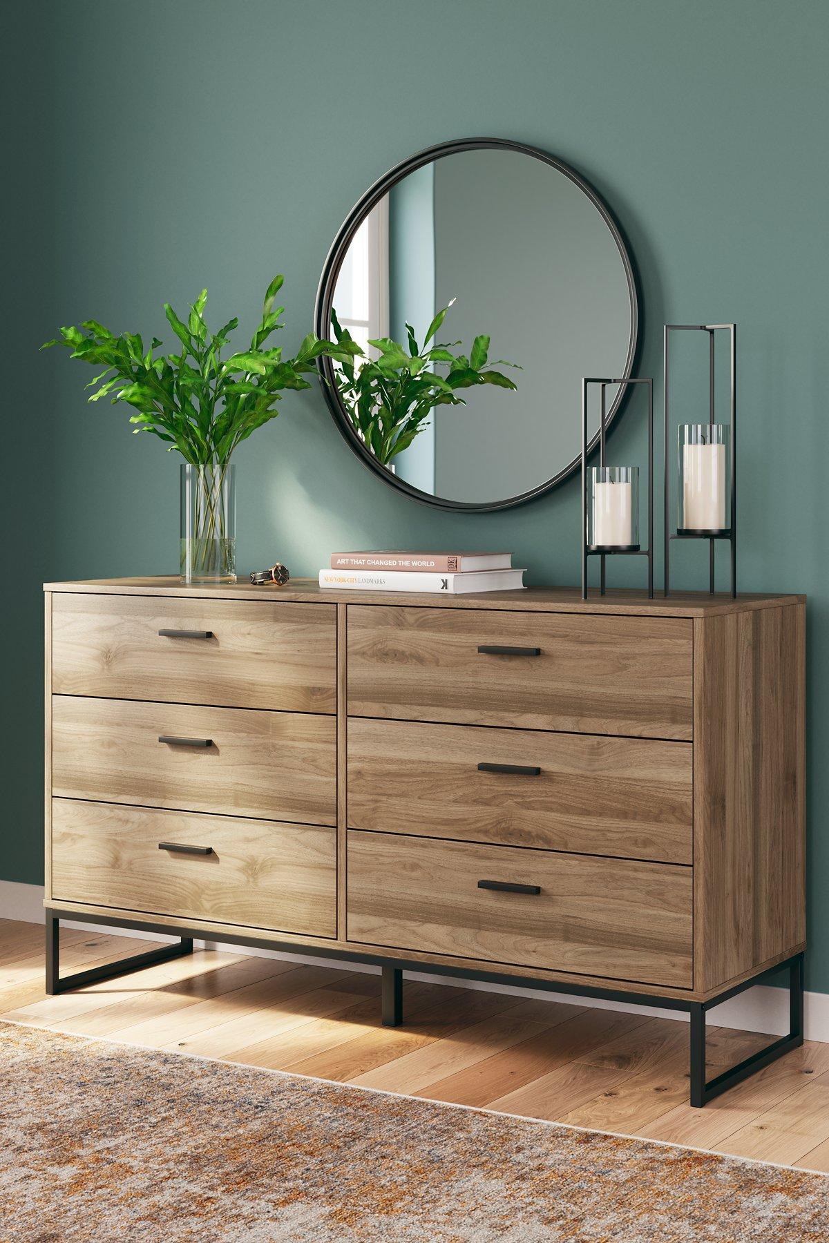 Deanlow Bedroom Package - Luxury Home Furniture (MI)