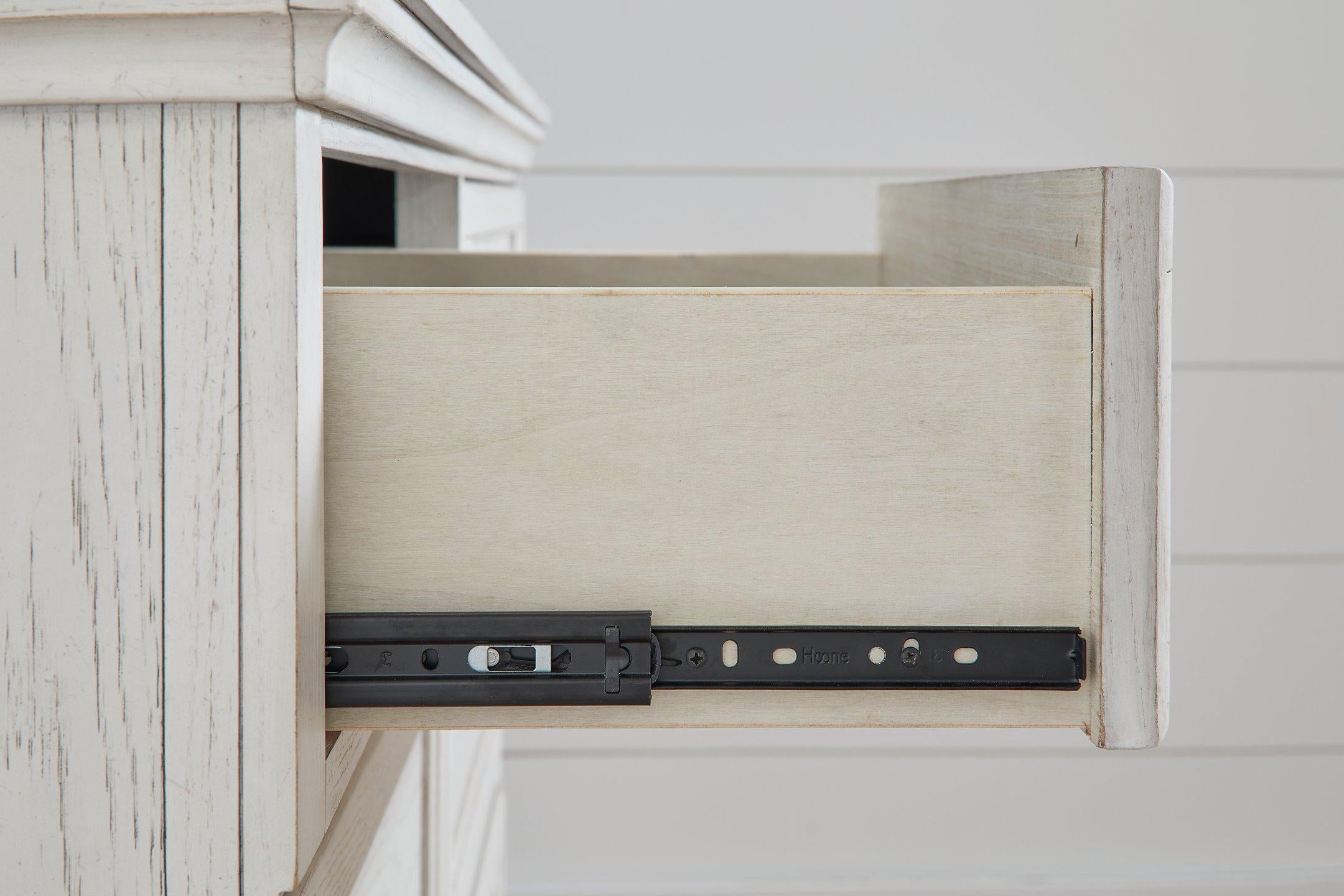 Robbinsdale Youth Dresser - Luxury Home Furniture (MI)