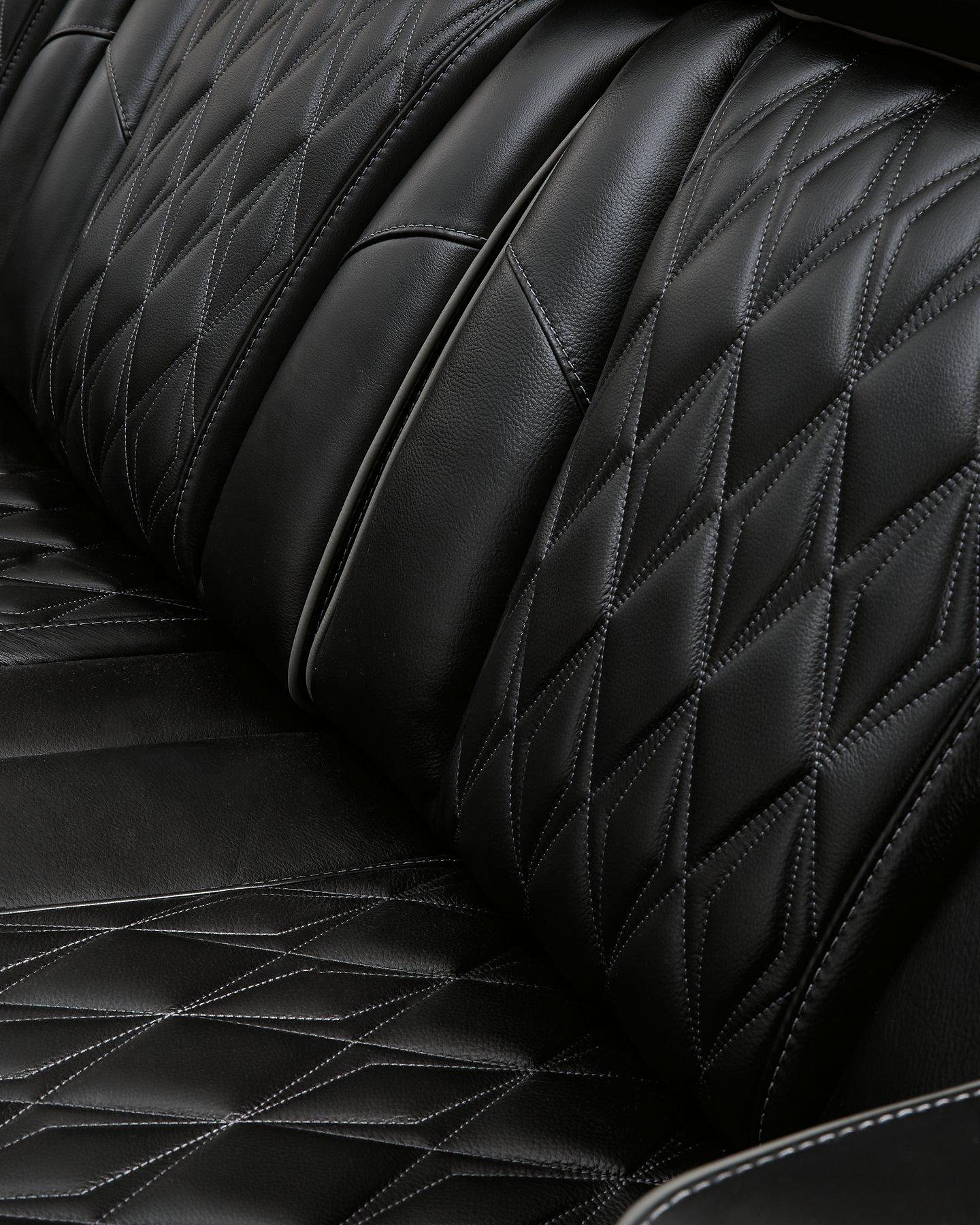 Boyington Power Recliner - Luxury Home Furniture (MI)