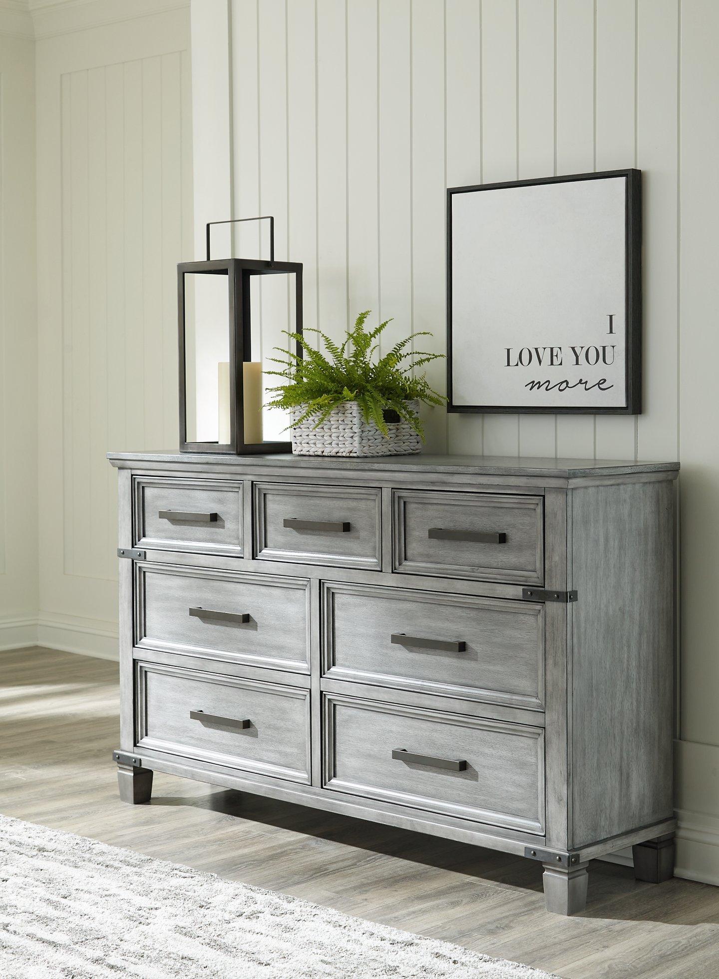 Russelyn Dresser and Mirror - Luxury Home Furniture (MI)