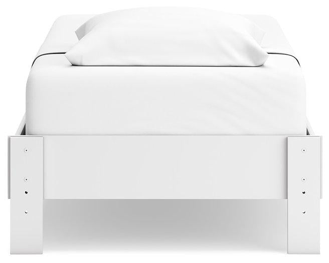 Hallityn Bed - Luxury Home Furniture (MI)