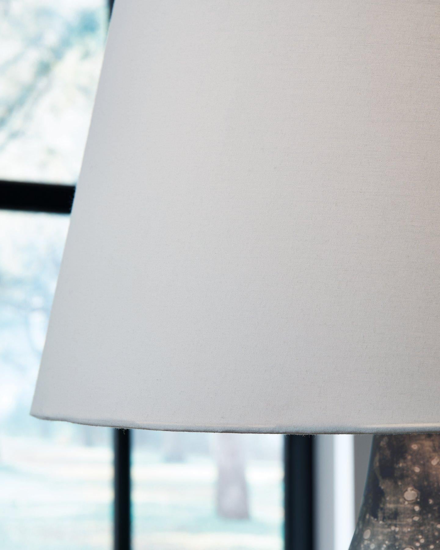 Bluacy Lamp Set - Luxury Home Furniture (MI)