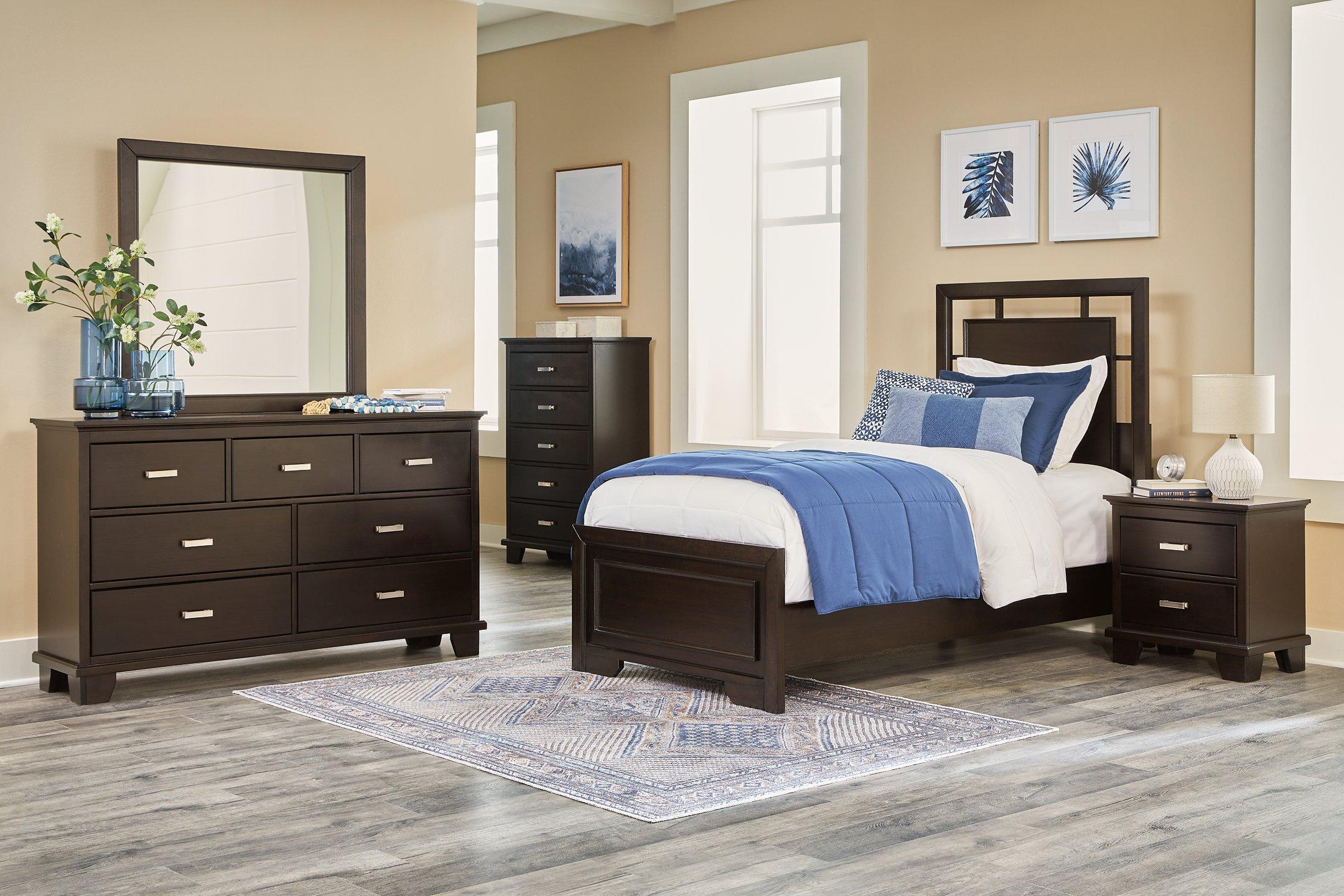 Covetown Dresser - Luxury Home Furniture (MI)