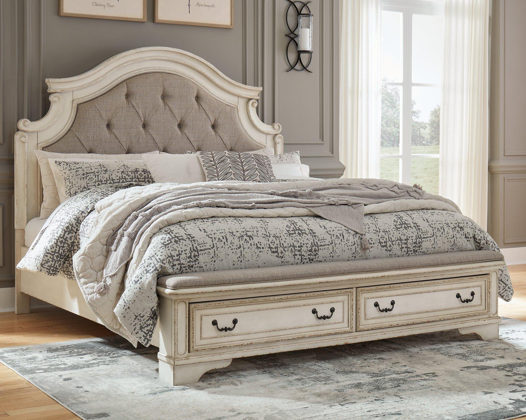 Realyn Upholstered Bed - Luxury Home Furniture (MI)