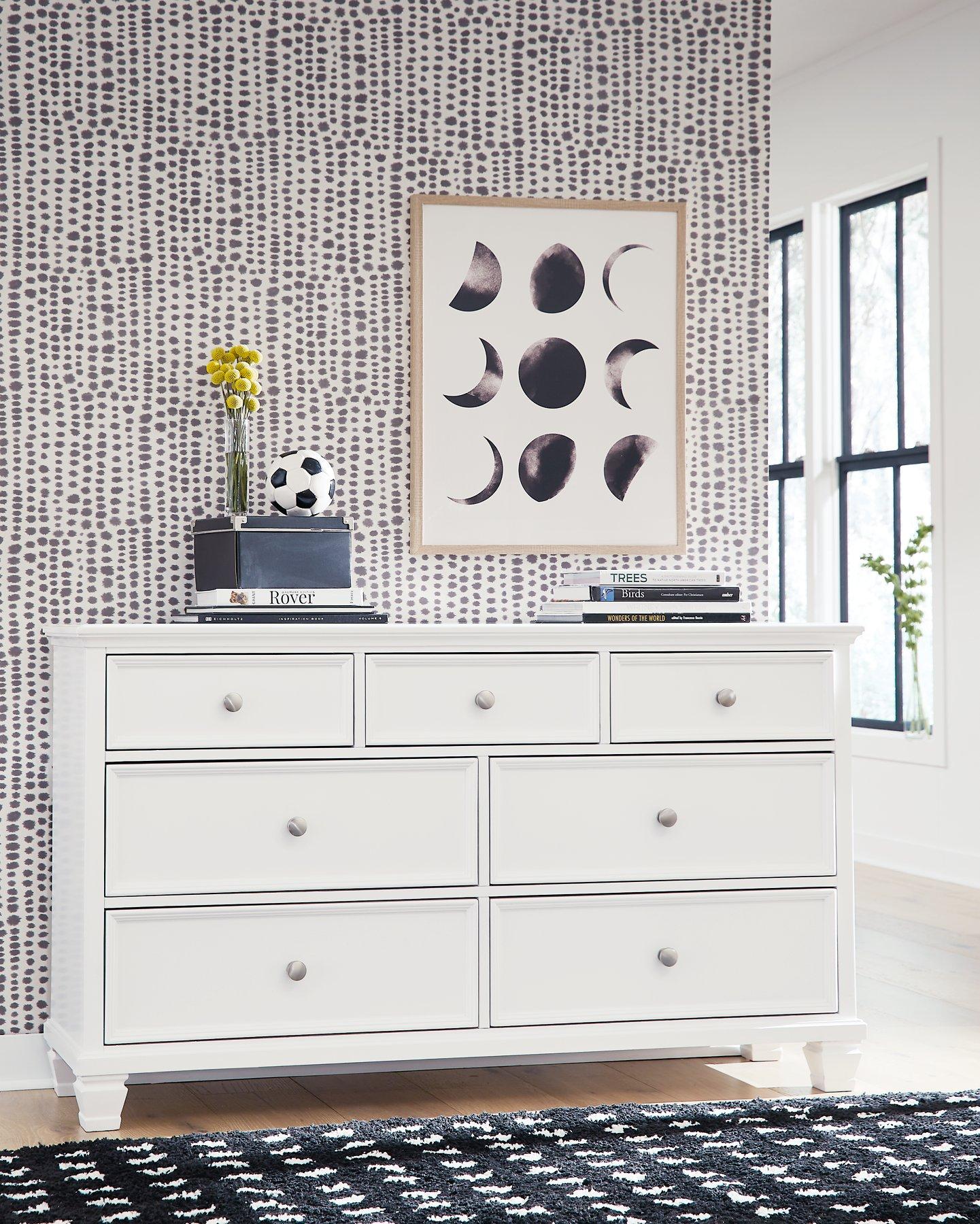 Fortman Dresser and Mirror - Luxury Home Furniture (MI)