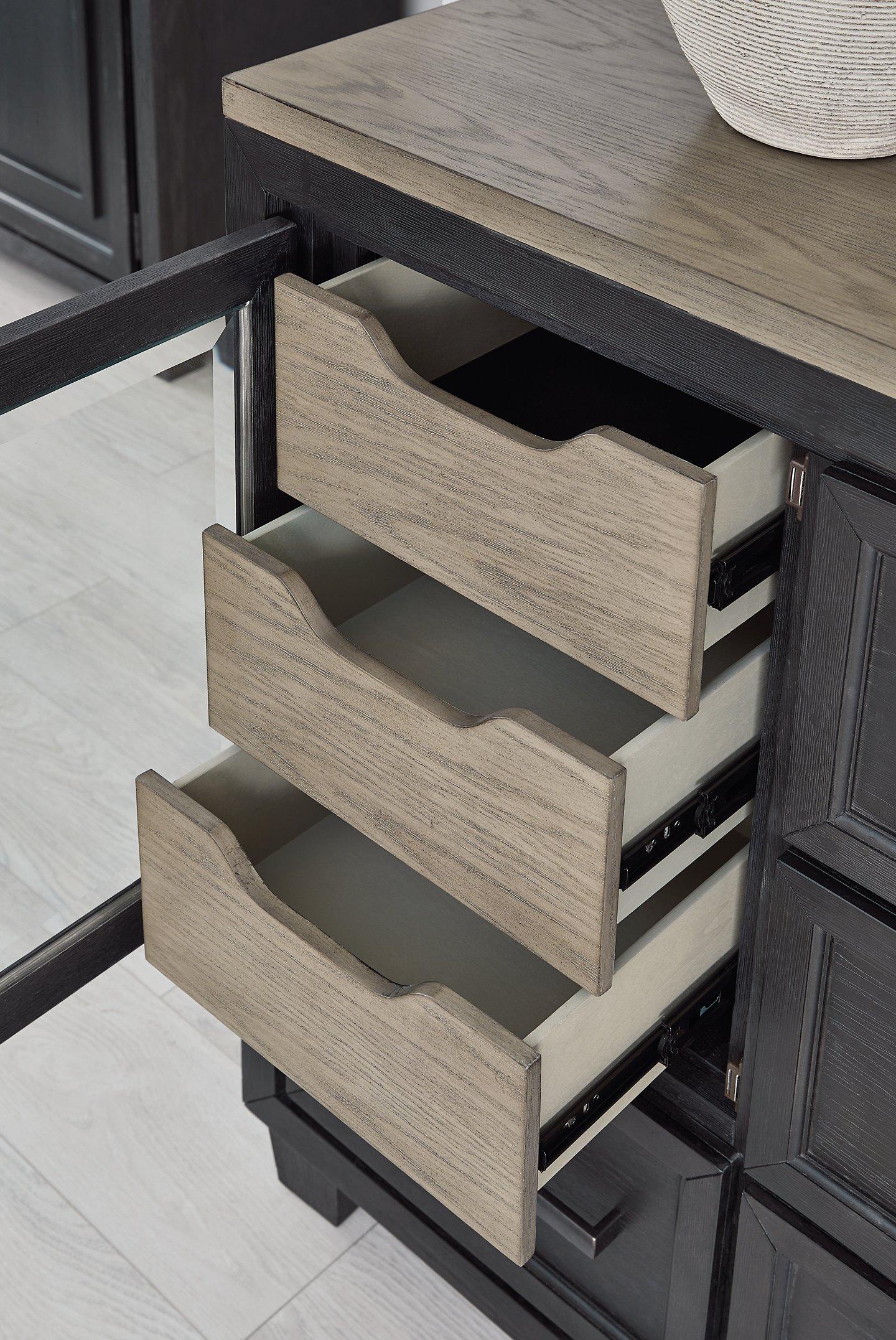Foyland Dresser - Luxury Home Furniture (MI)
