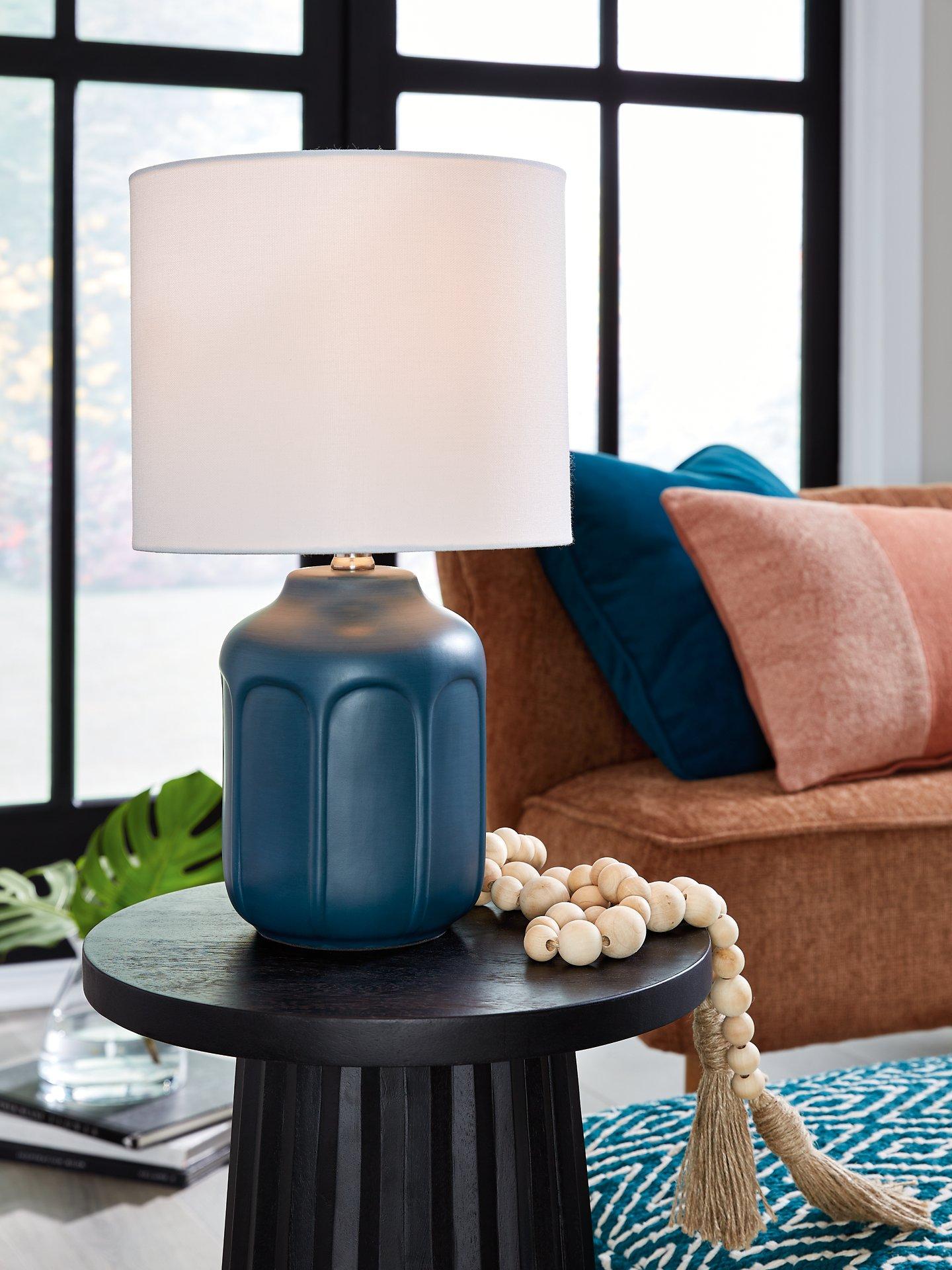 Gierburg Table Lamp - Luxury Home Furniture (MI)