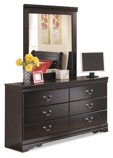 Huey Vineyard Dresser and Mirror - Luxury Home Furniture (MI)