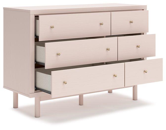 Wistenpine Dresser and Mirror - Luxury Home Furniture (MI)