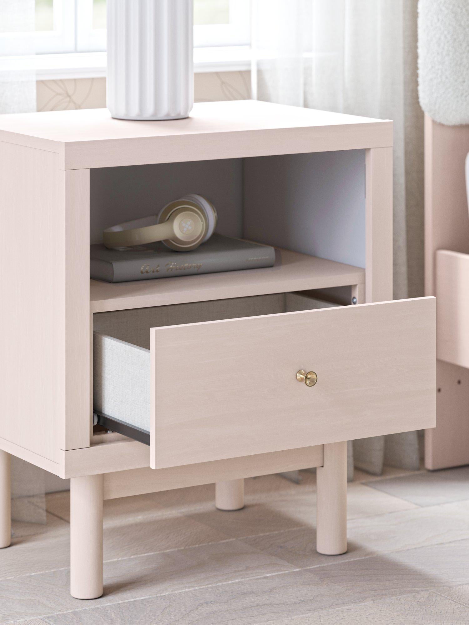 Wistenpine Nightstand - Luxury Home Furniture (MI)