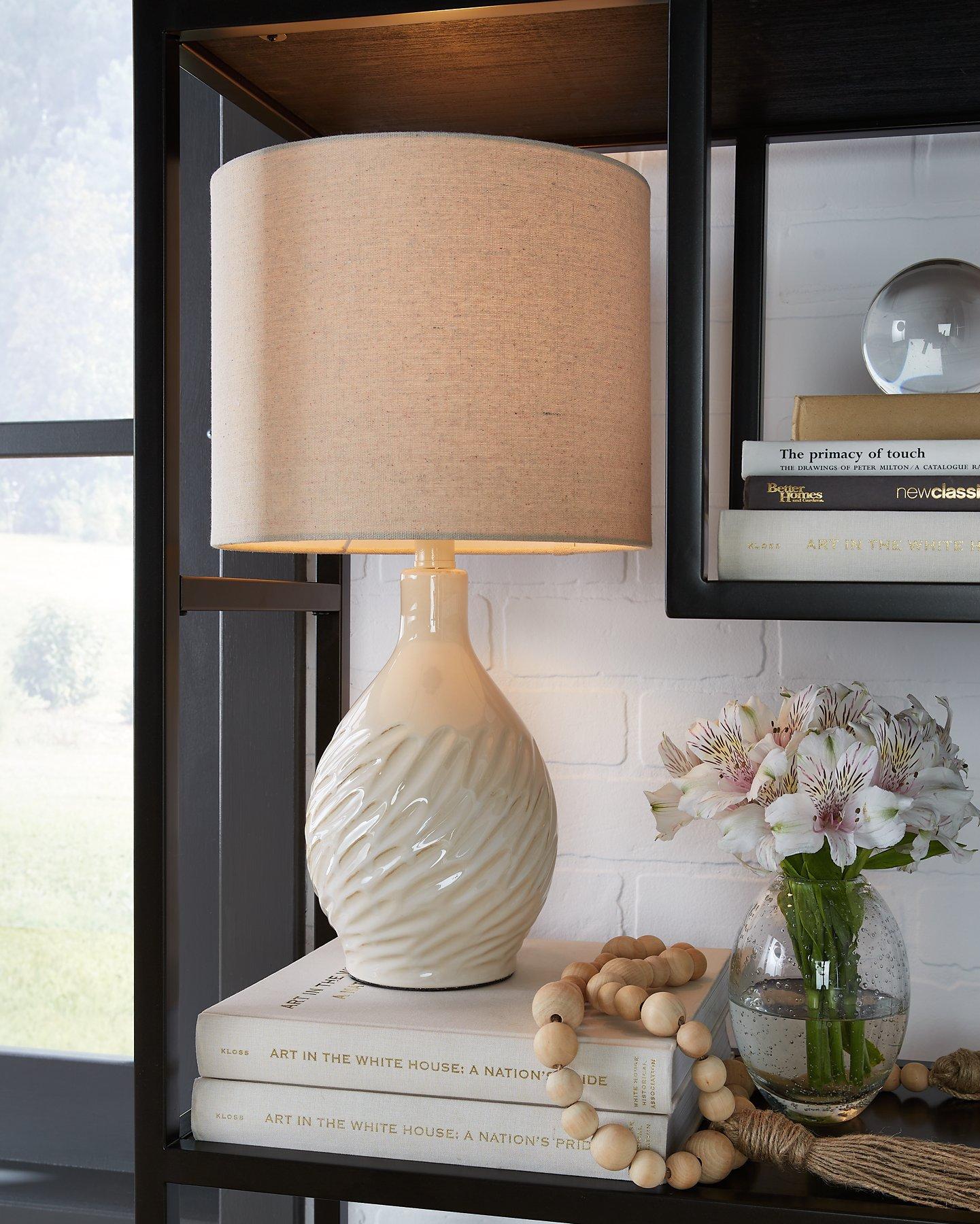 Garinton Table Lamp - Luxury Home Furniture (MI)