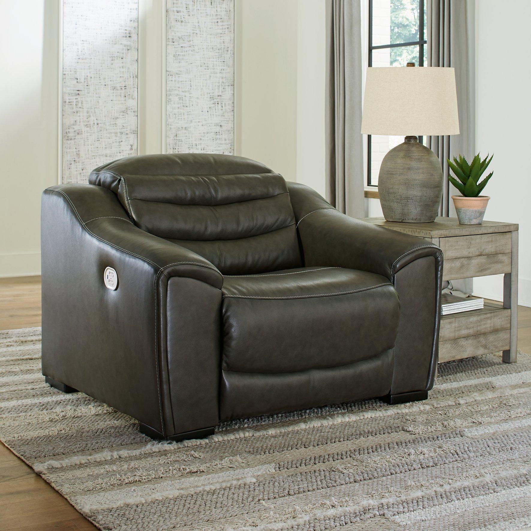 Center Line Living Room Set - Luxury Home Furniture (MI)