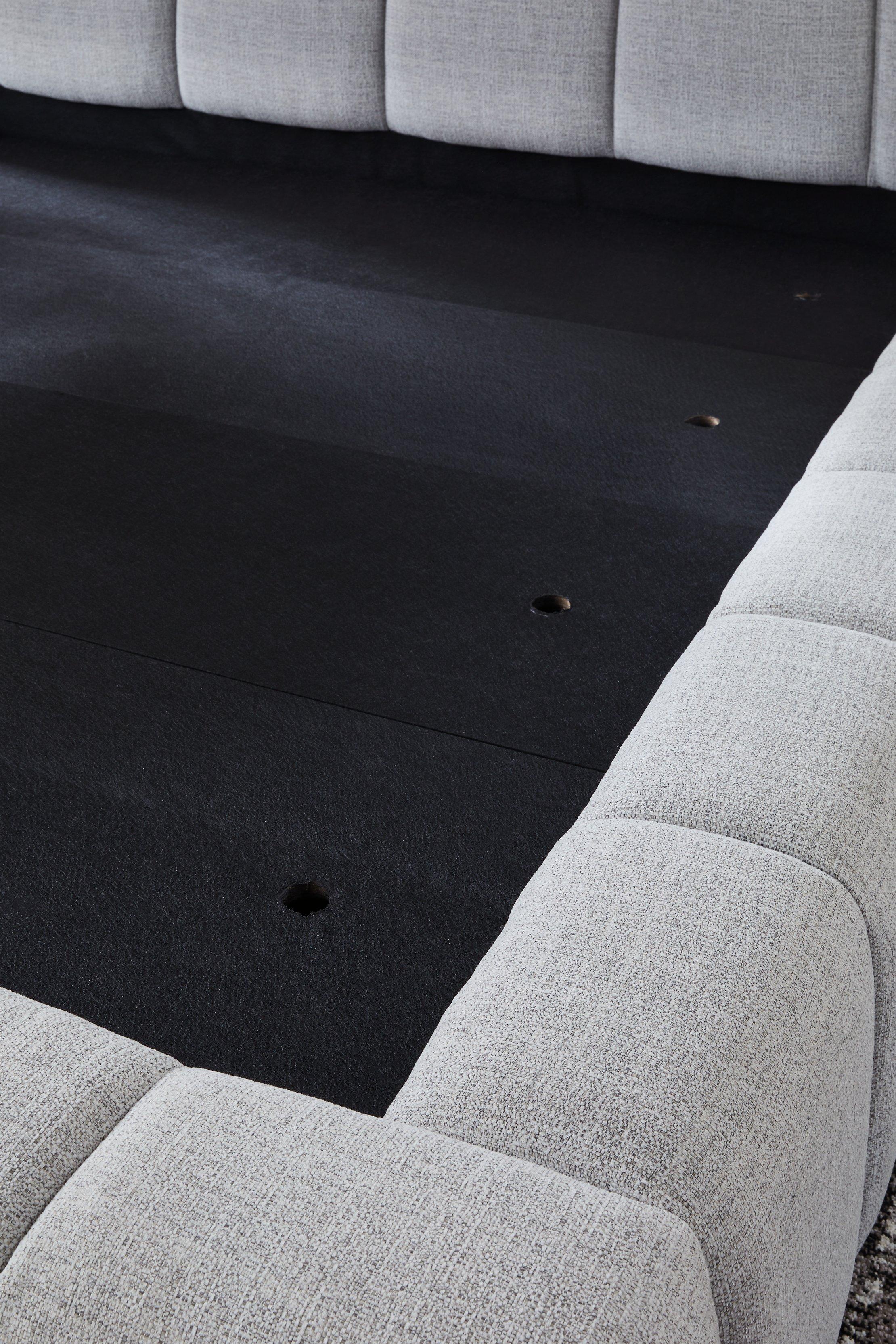 Grendusk Upholstered Bed - Luxury Home Furniture (MI)