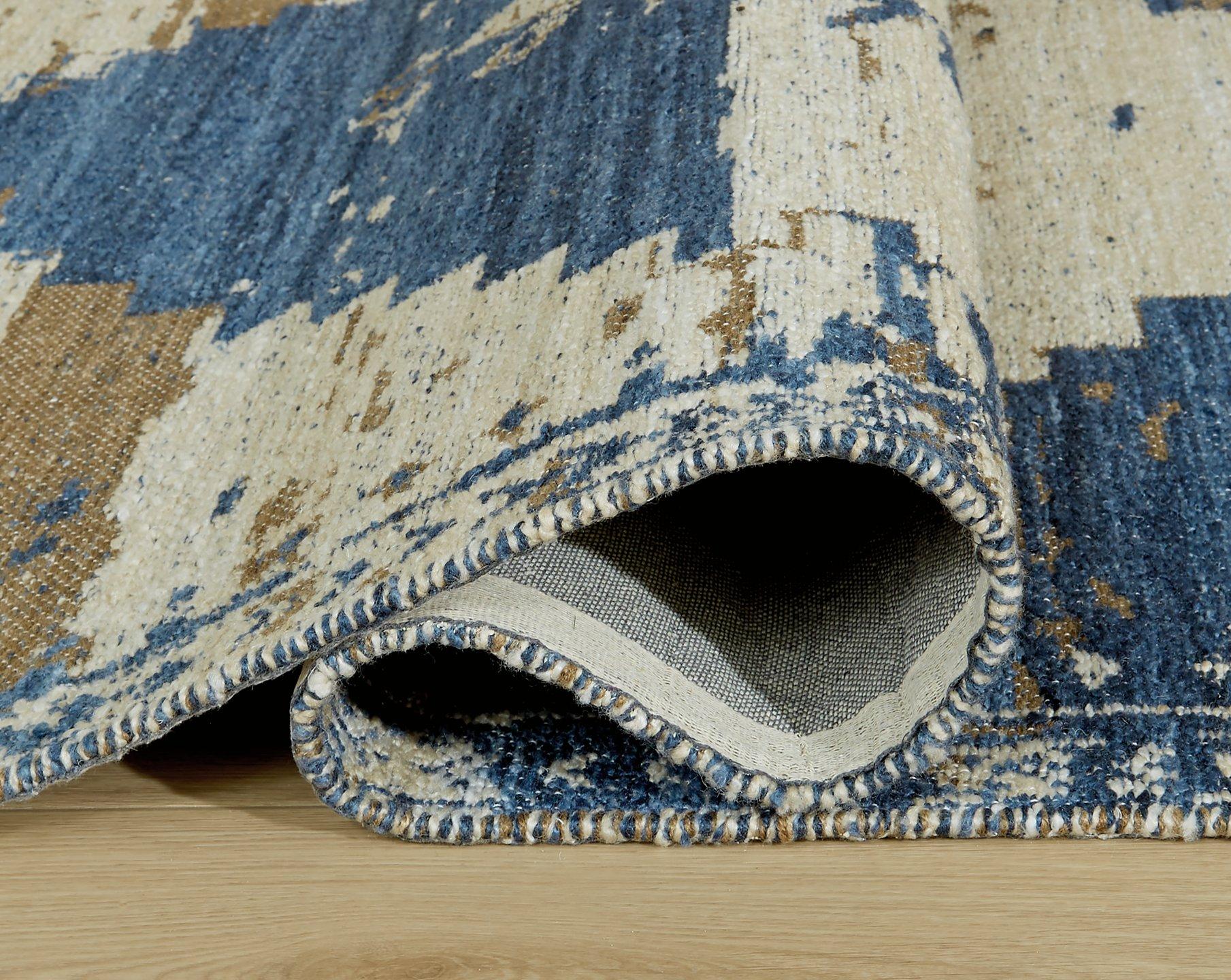 Varnler Rug - Luxury Home Furniture (MI)
