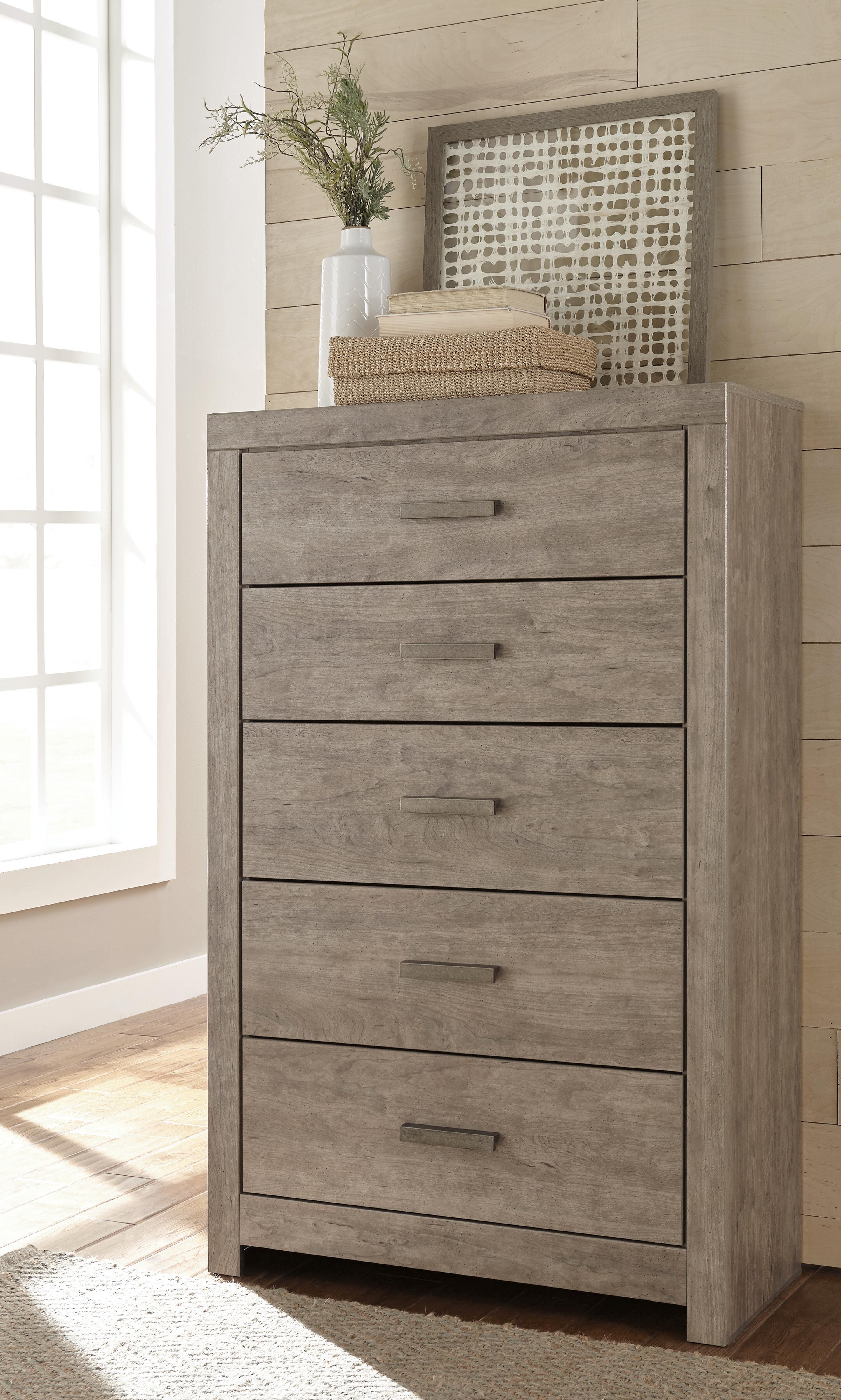 Culverbach Chest of Drawers - Luxury Home Furniture (MI)