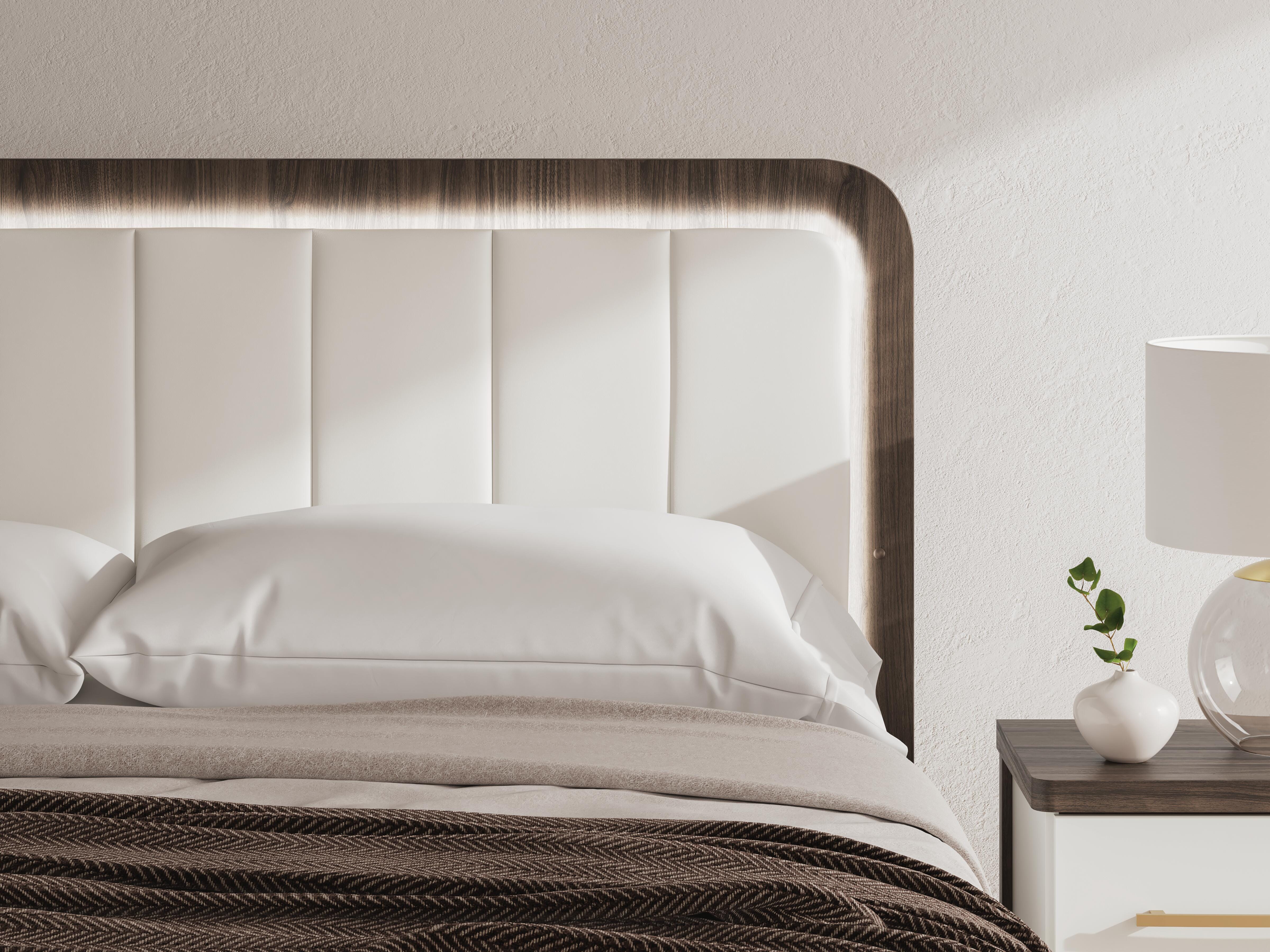 Kendanport Upholstered Bed - Luxury Home Furniture (MI)