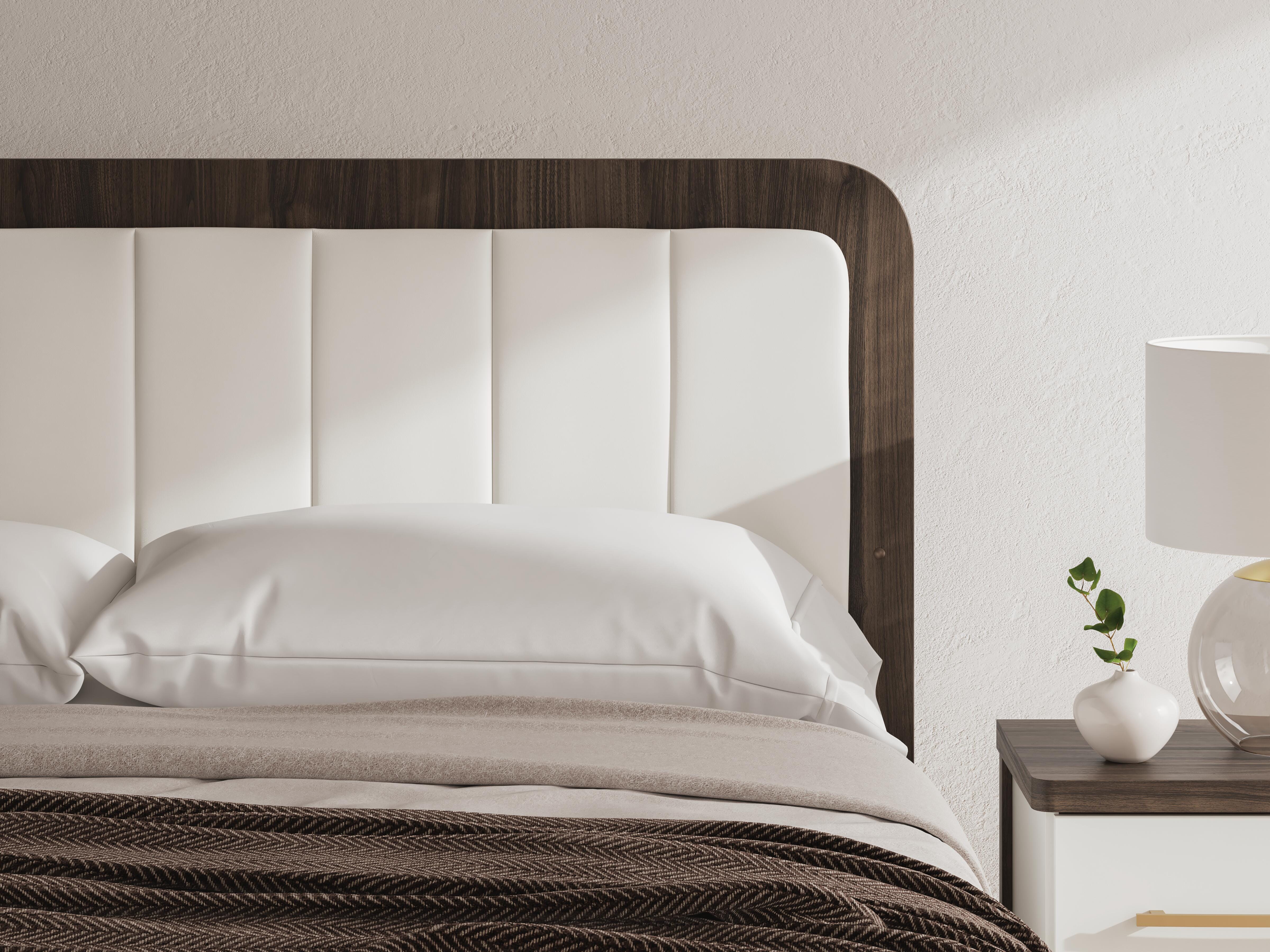Kendanport Upholstered Bed - Luxury Home Furniture (MI)