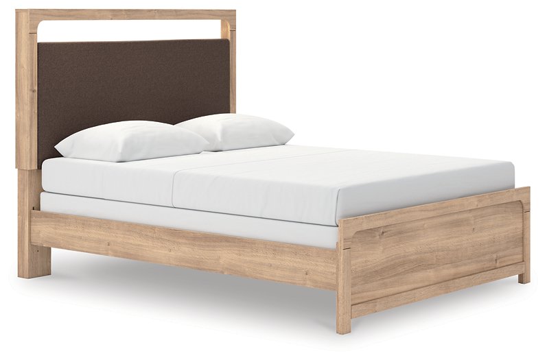 Kinlanni Upholstered Bed - Luxury Home Furniture (MI)