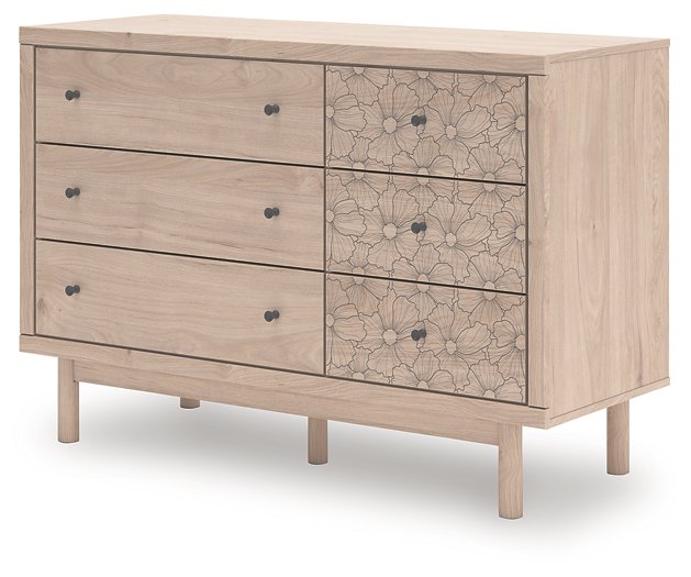 Arloster Dresser and Mirror - Luxury Home Furniture (MI)