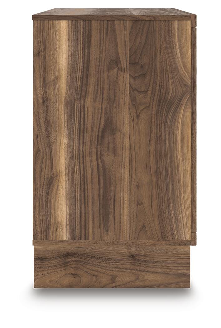 Chirason Dresser - Luxury Home Furniture (MI)