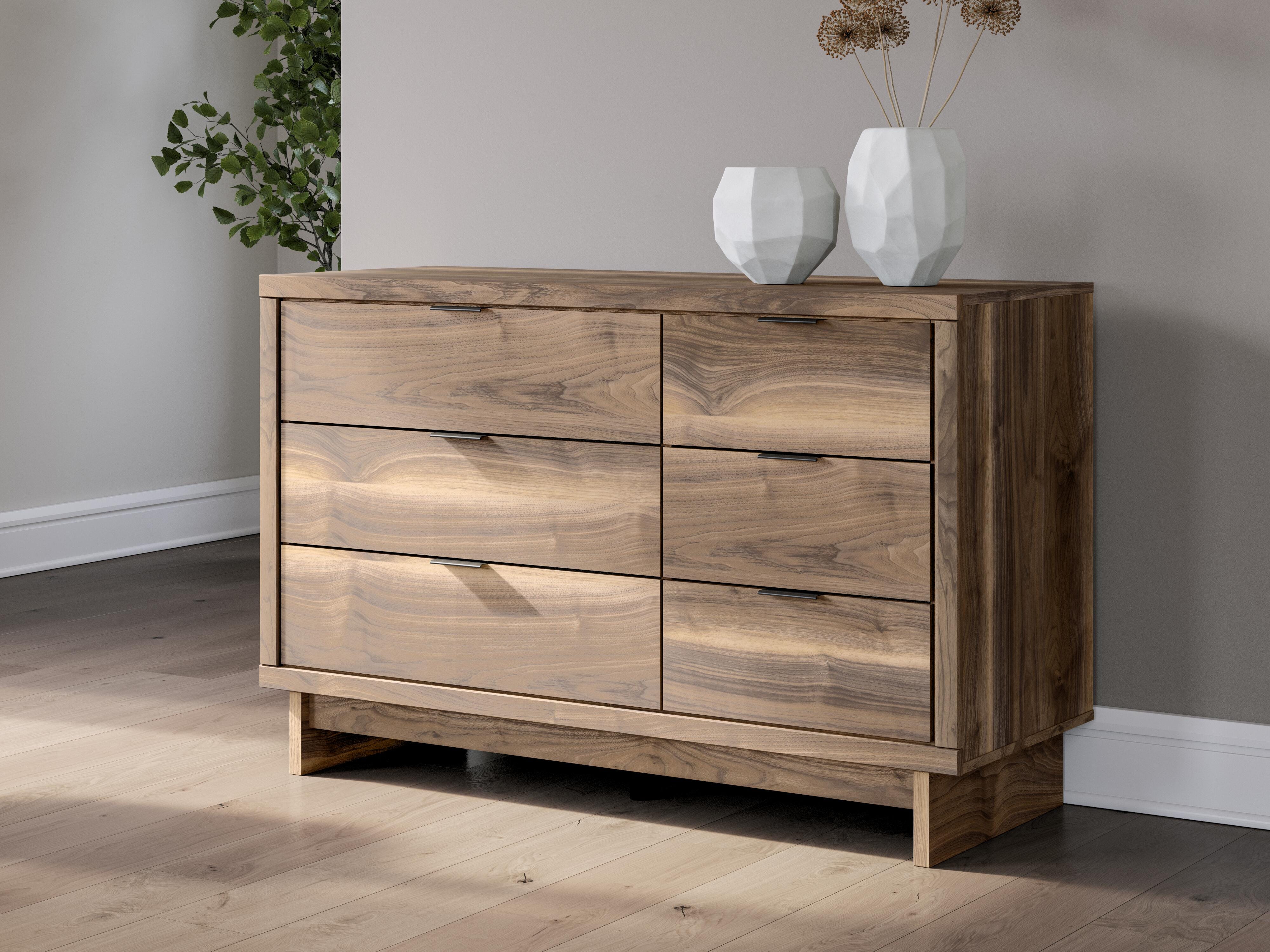 Chirason Dresser - Luxury Home Furniture (MI)