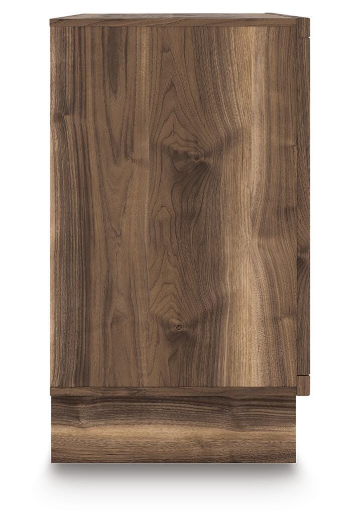 Chirason Dresser - Luxury Home Furniture (MI)