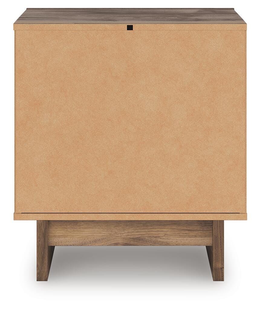 Chirason Nightstand - Luxury Home Furniture (MI)