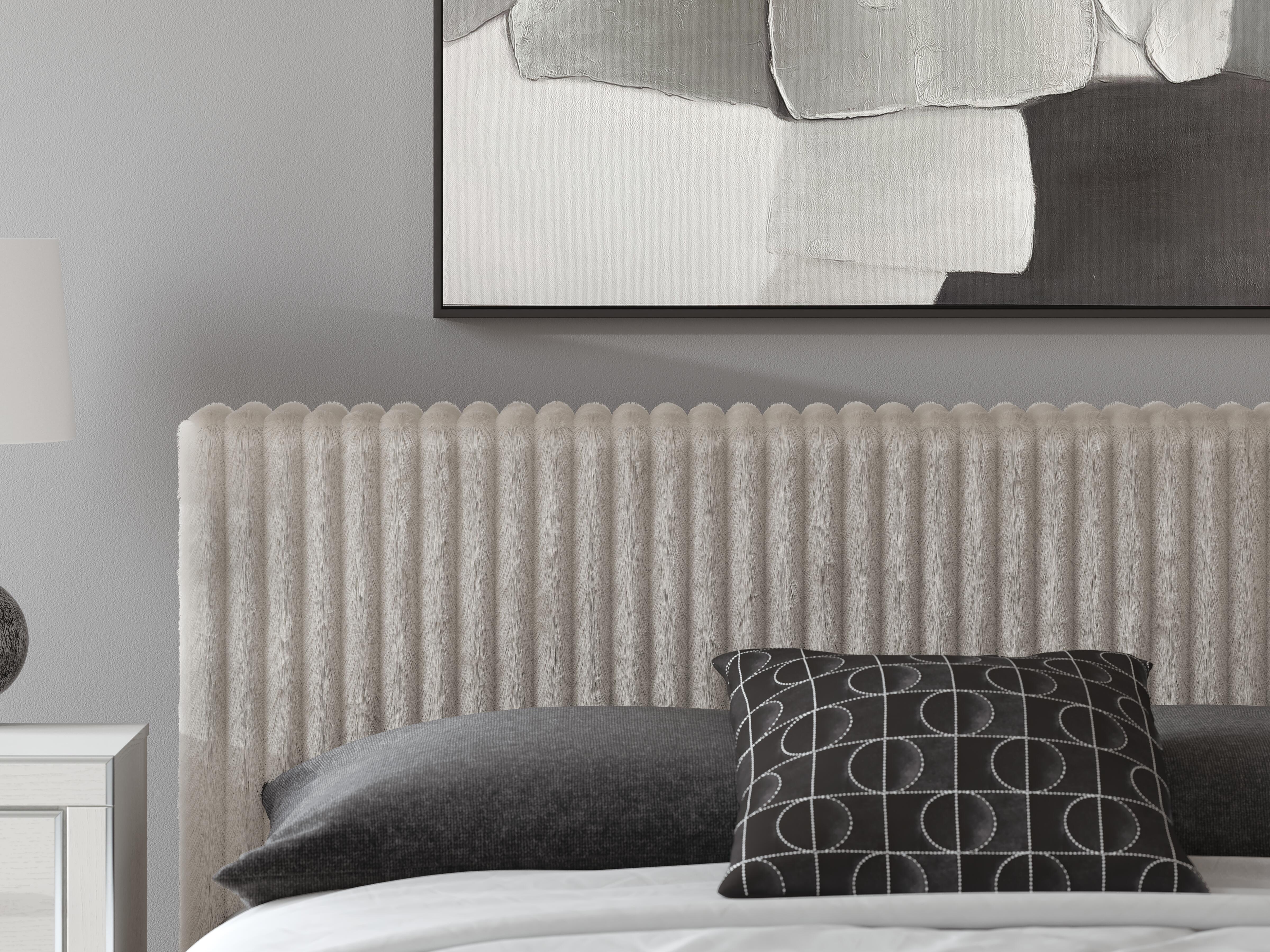 Zuraleus Bed - Luxury Home Furniture (MI)