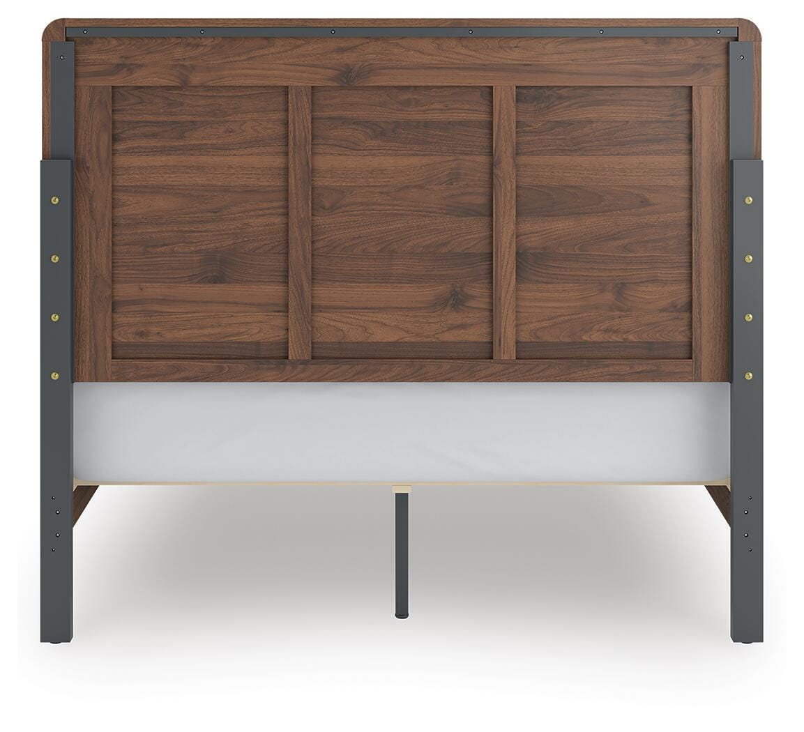 Fortlorn Bed - Luxury Home Furniture (MI)