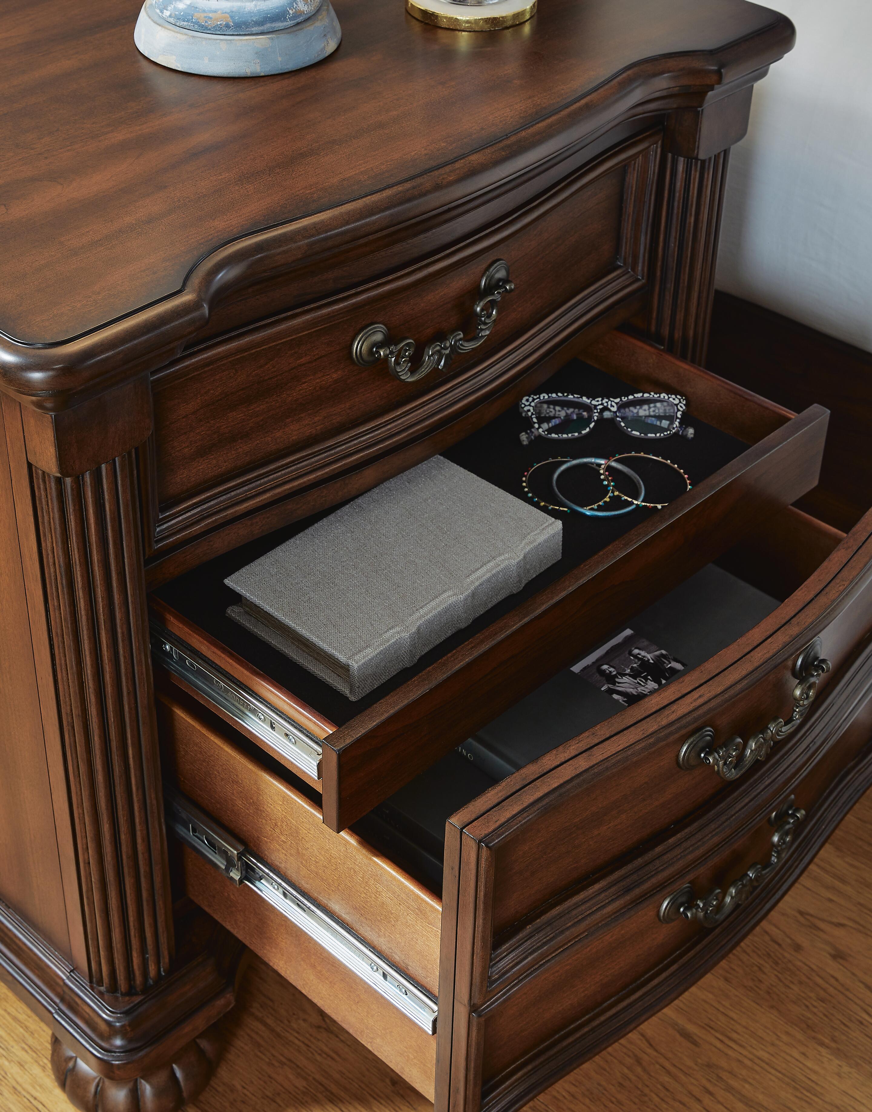 Lavinton Bedroom Set - Luxury Home Furniture (MI)