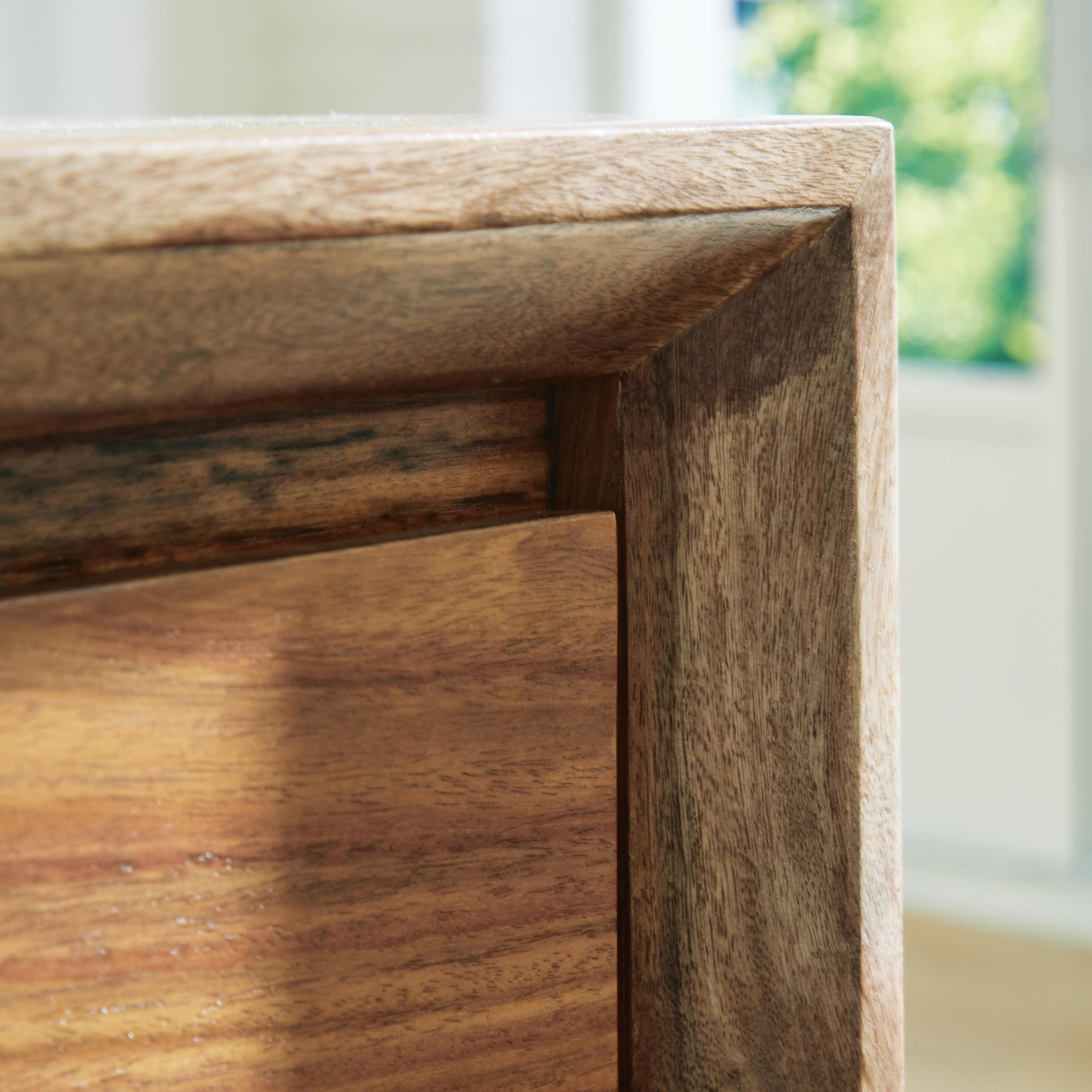 Dressonni Nightstand - Luxury Home Furniture (MI)