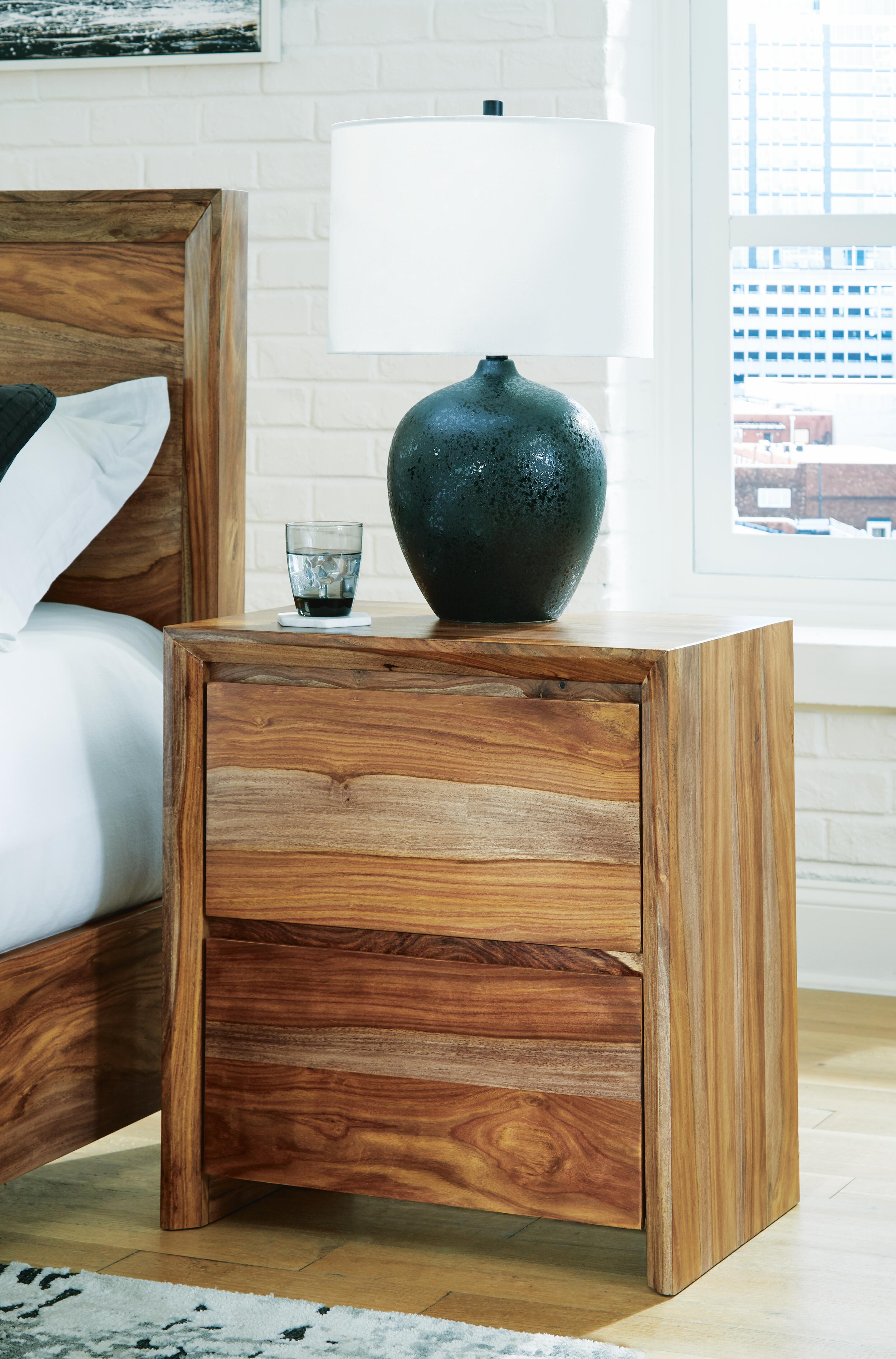 Dressonni Nightstand - Luxury Home Furniture (MI)