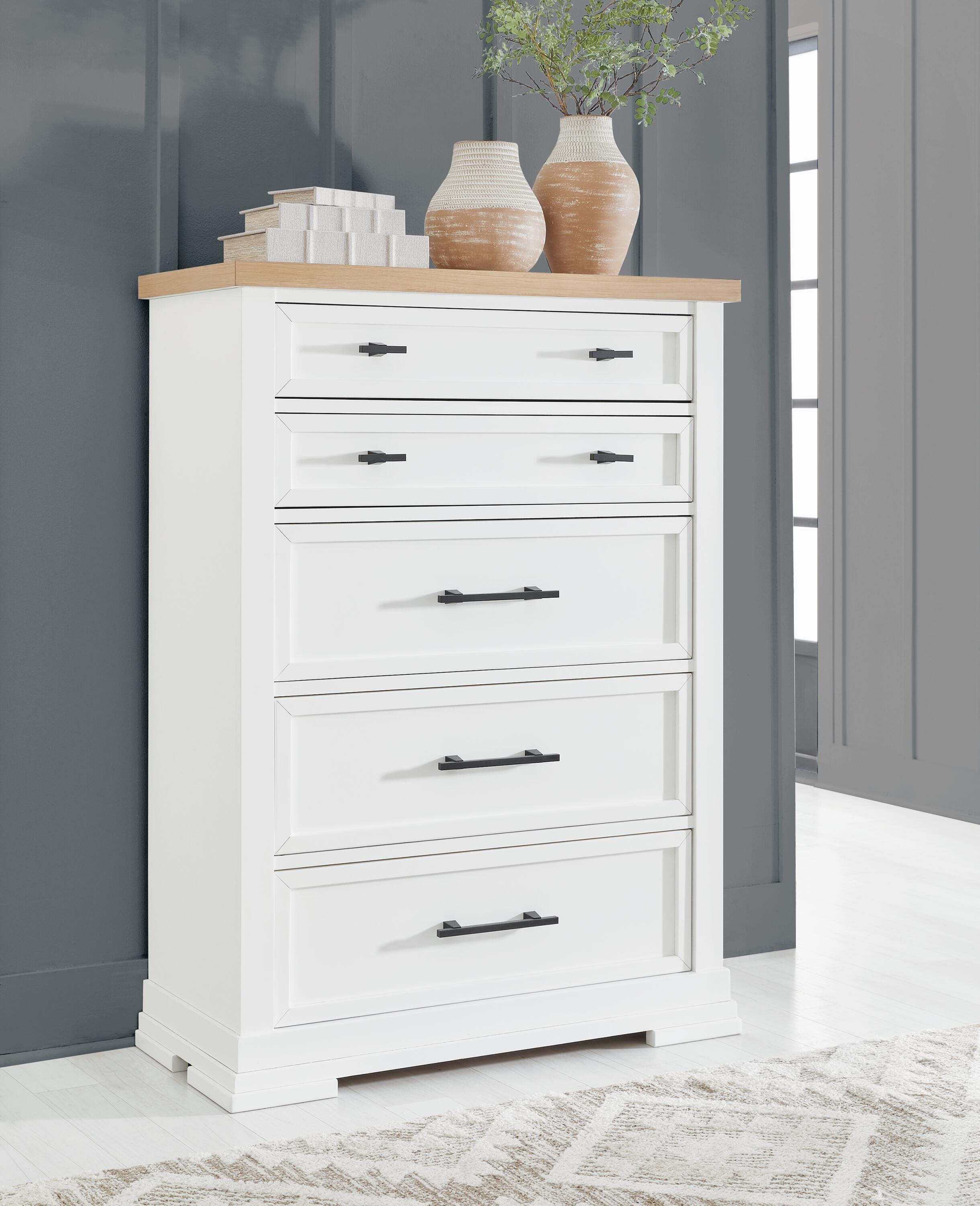 Ashbryn Chest of Drawers - Luxury Home Furniture (MI)