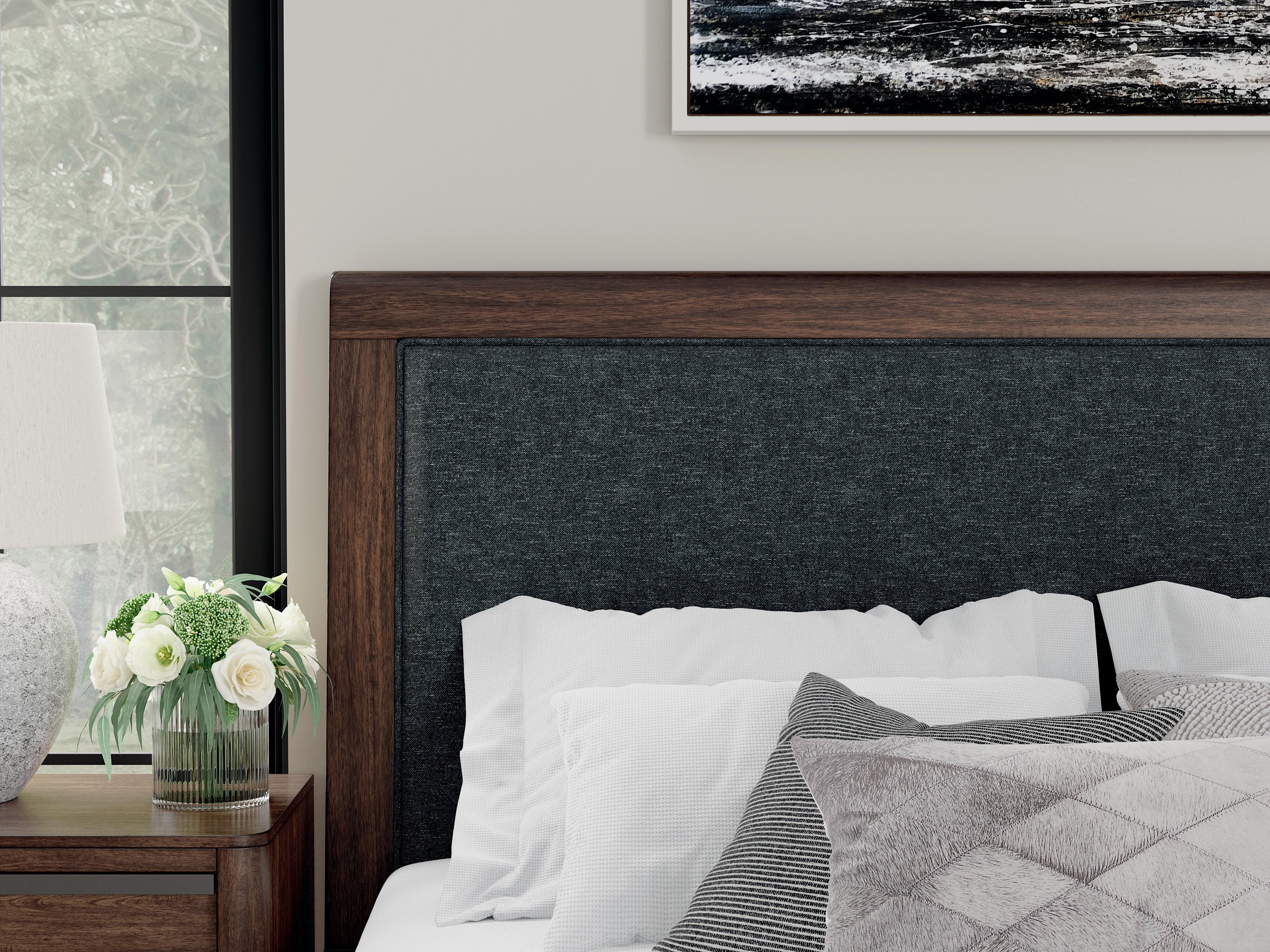 Dilenno Upholstered Bed - Luxury Home Furniture (MI)