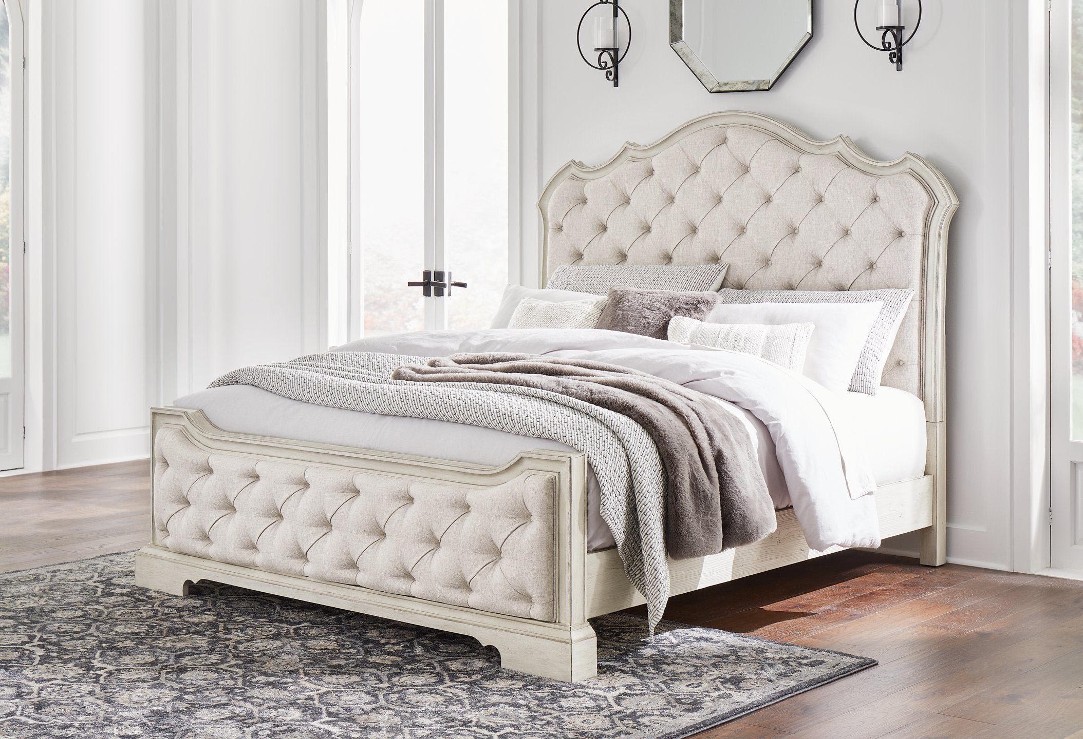 Arlendyne Bedroom Set - Luxury Home Furniture (MI)