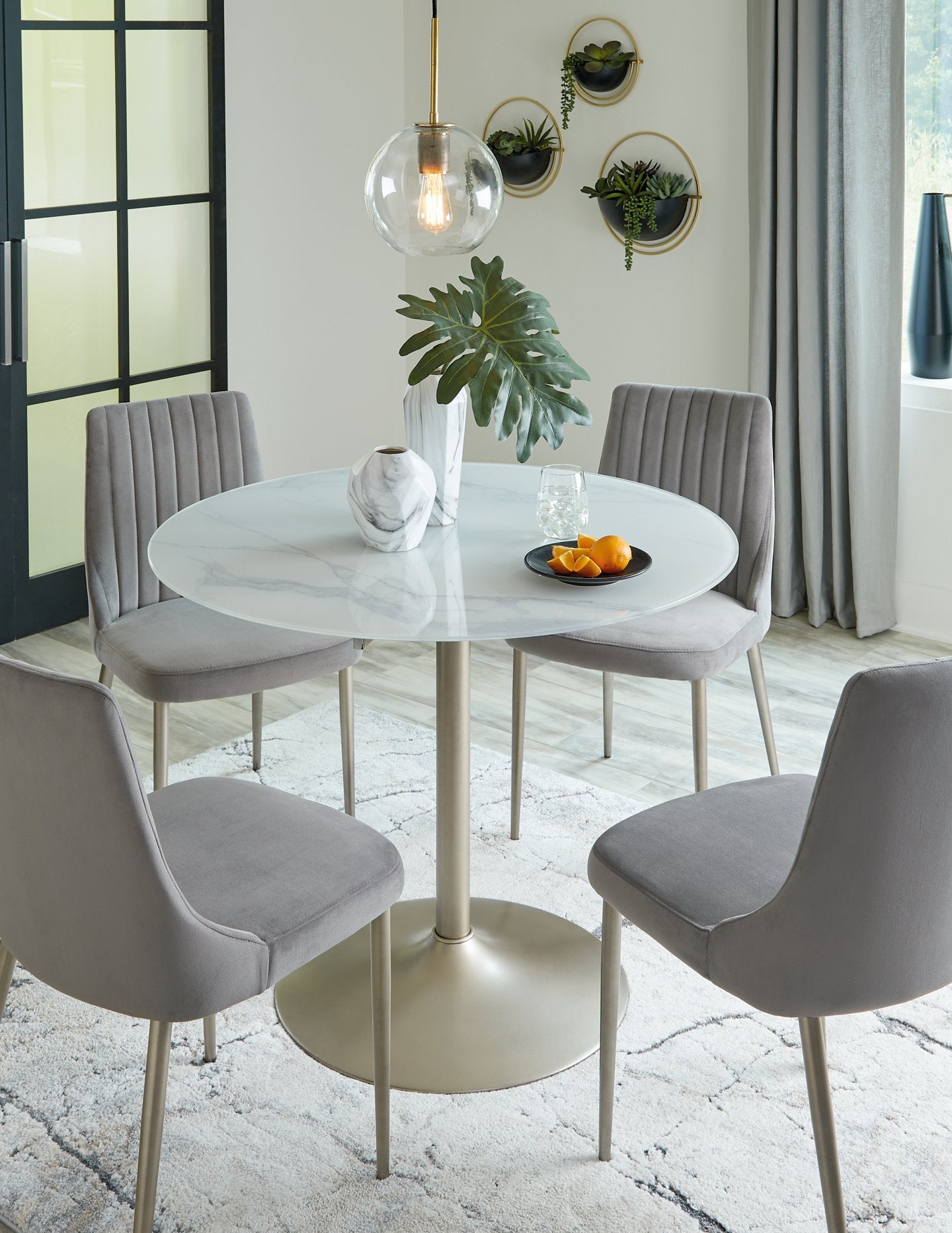 Barchoni Dining Room Set - Luxury Home Furniture (MI)