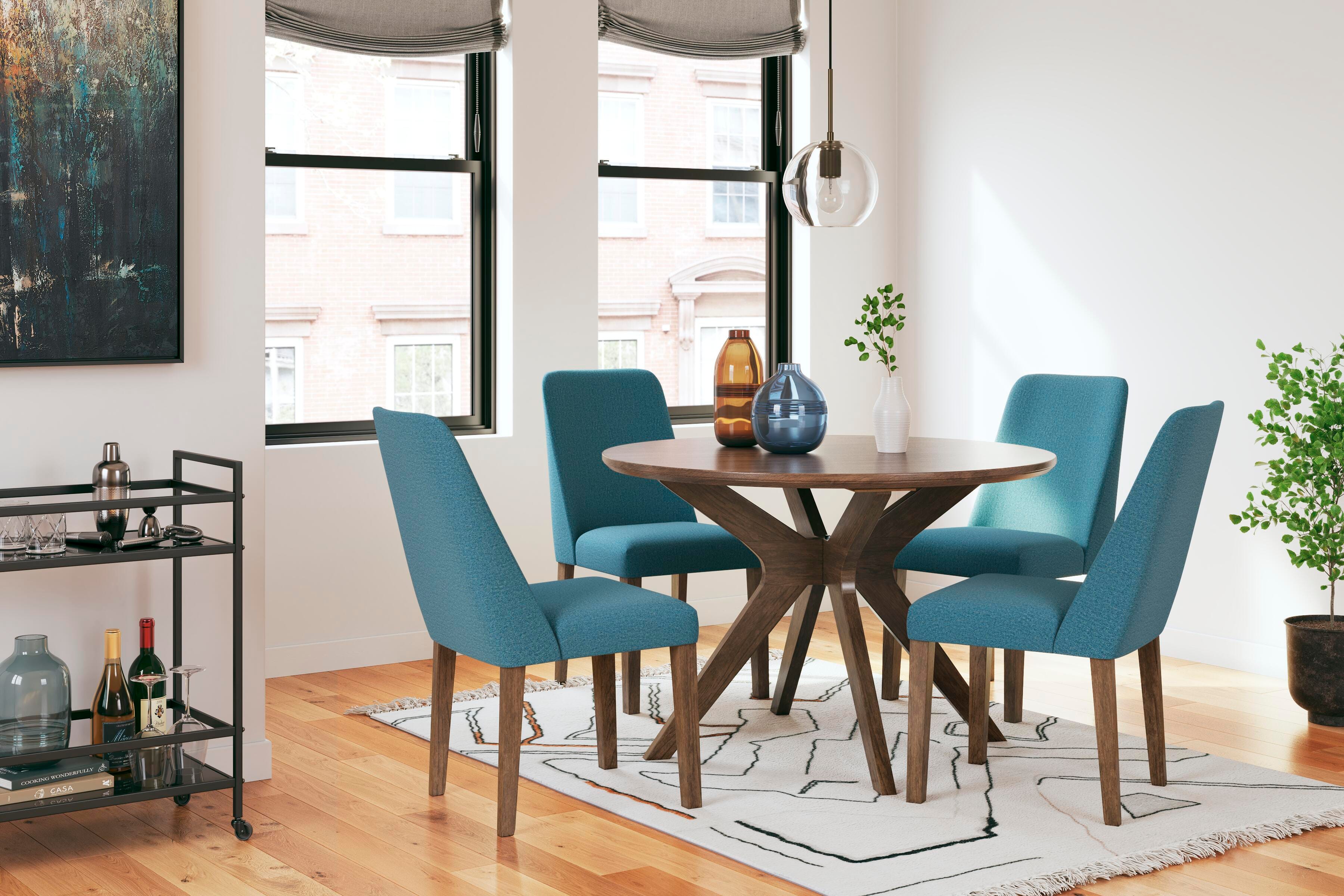 Lyncott Dining Room Set - Luxury Home Furniture (MI)