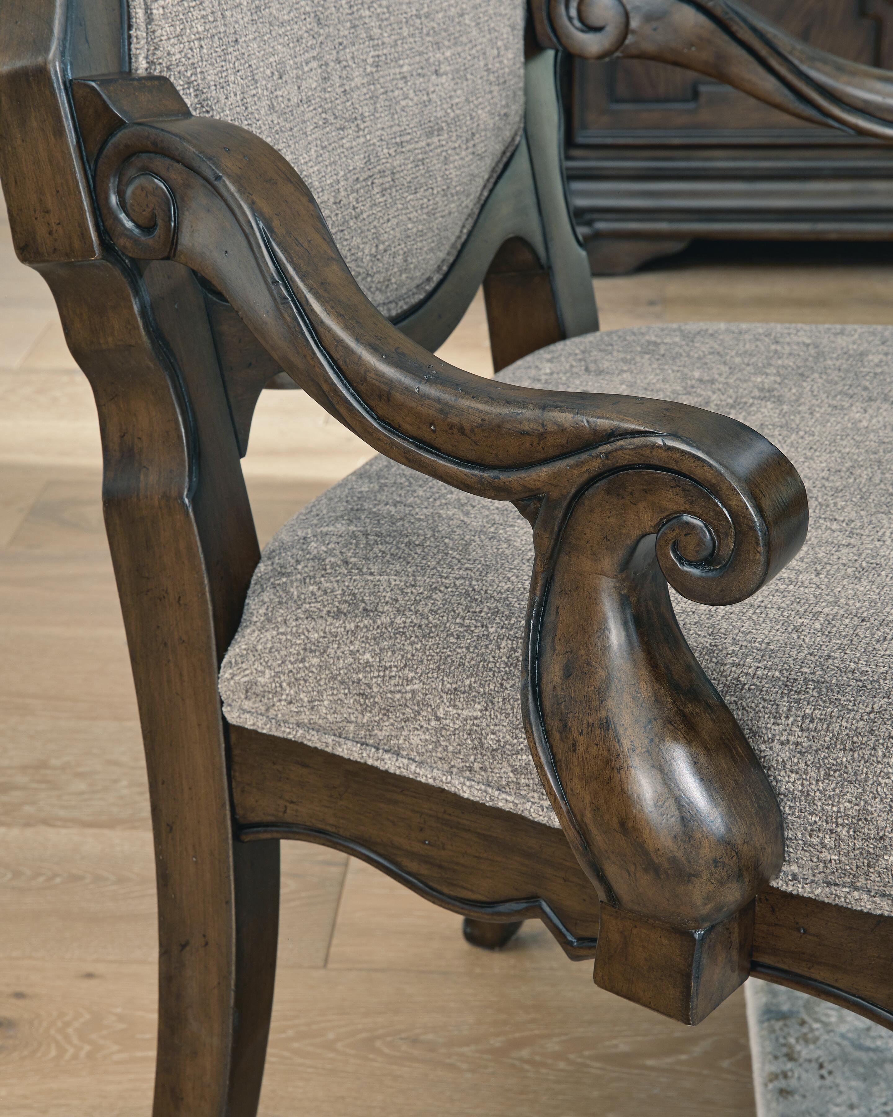 Maylee Dining Room Set - Luxury Home Furniture (MI)